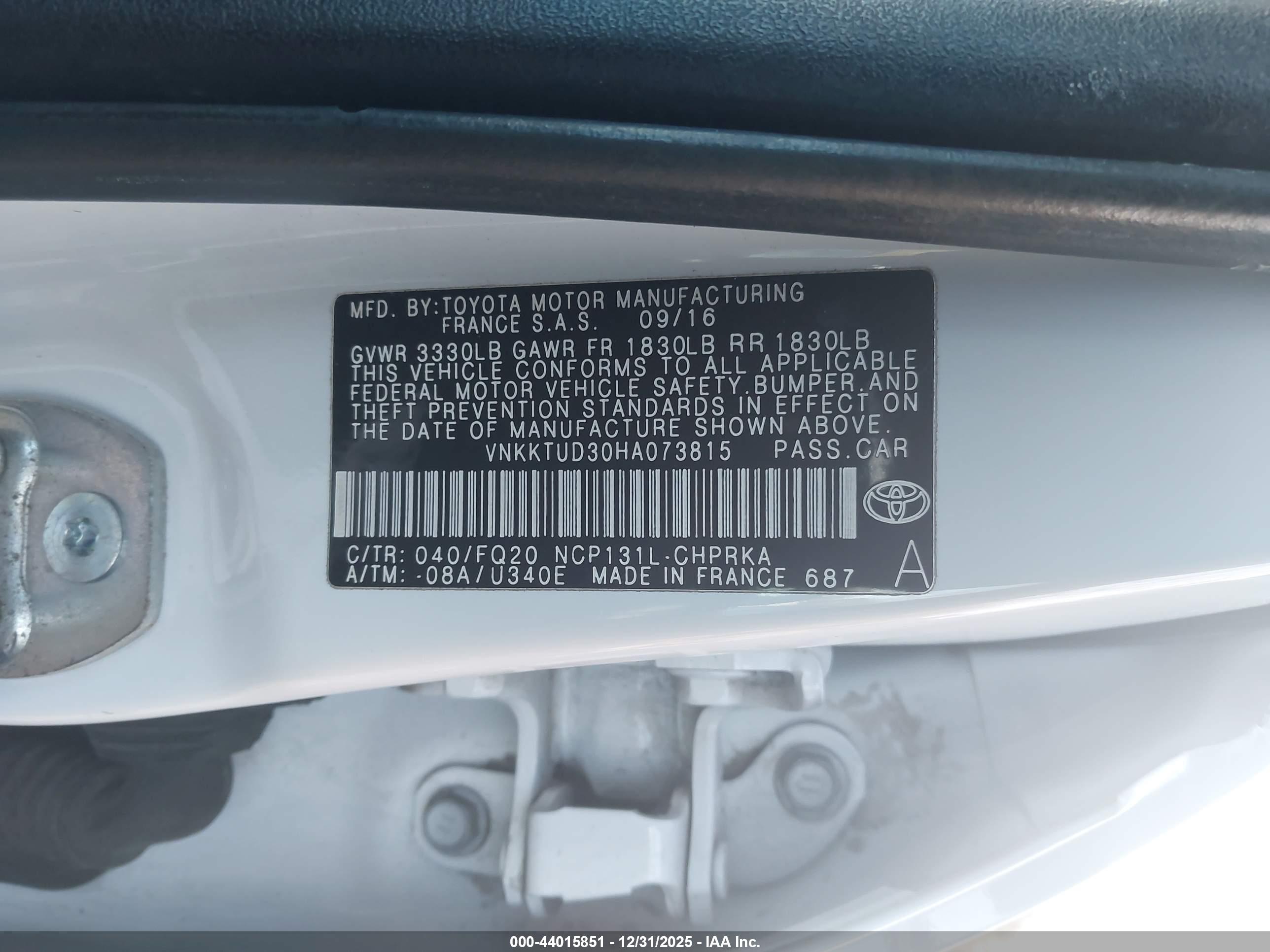 TOYOTA YARIS image 9