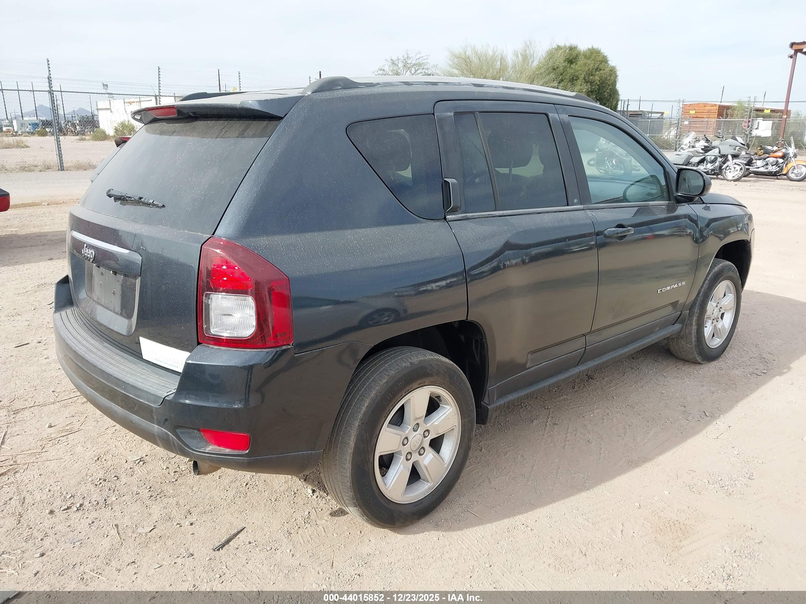 JEEP COMPASS image 4