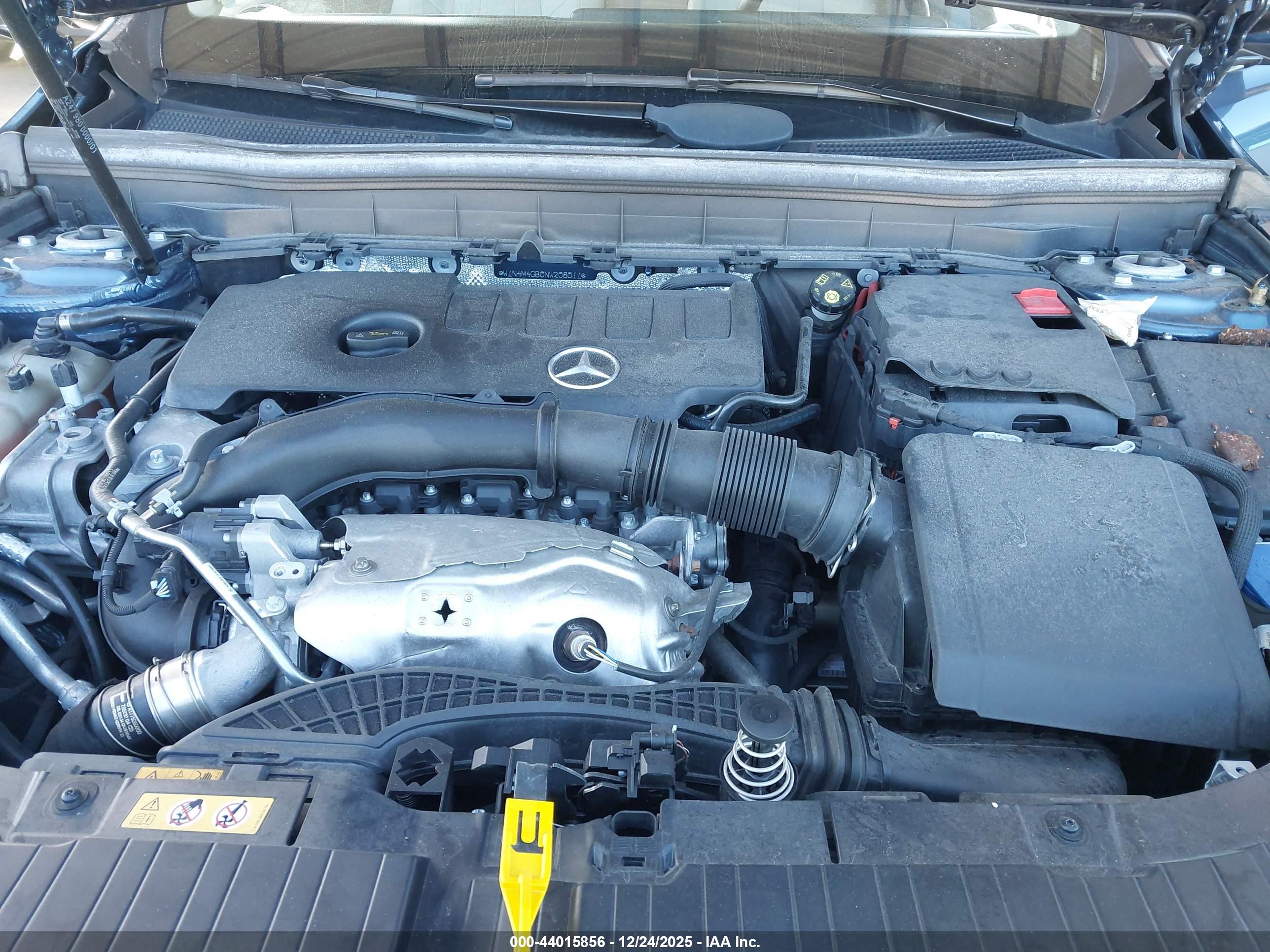 MERCEDES-BENZ GLB image 10
