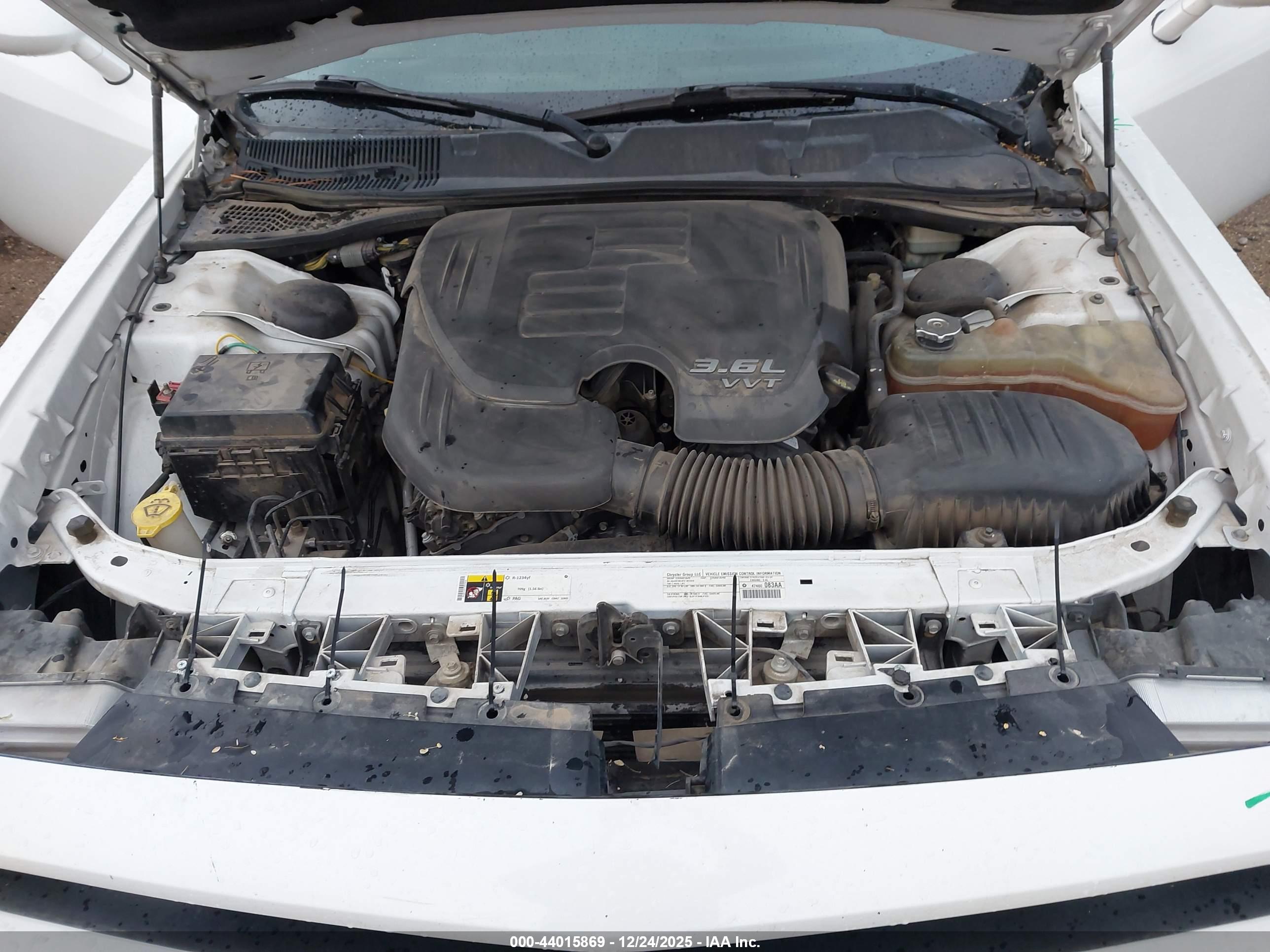 DODGE CHALLENGER image 10