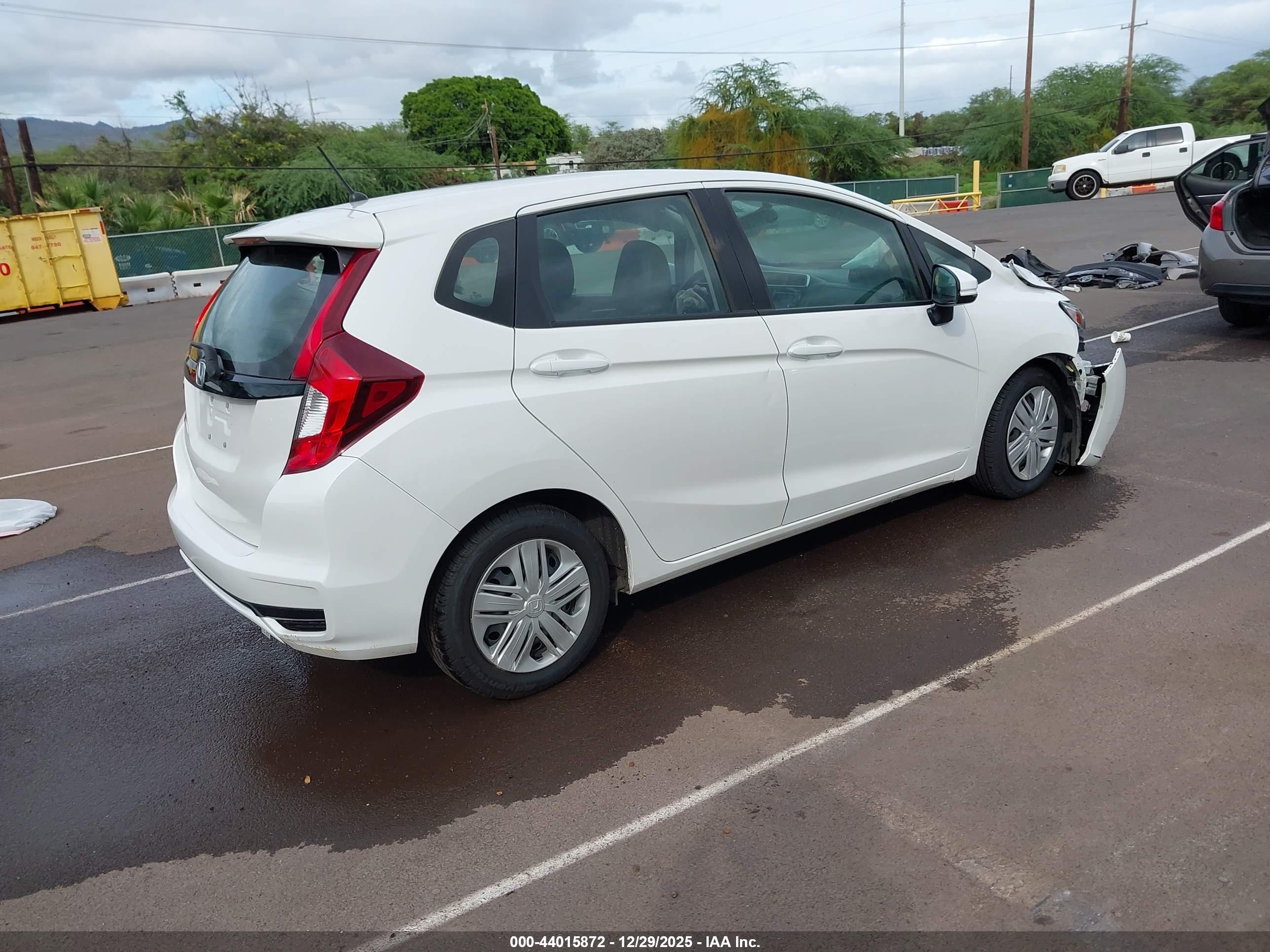 HONDA FIT image 4