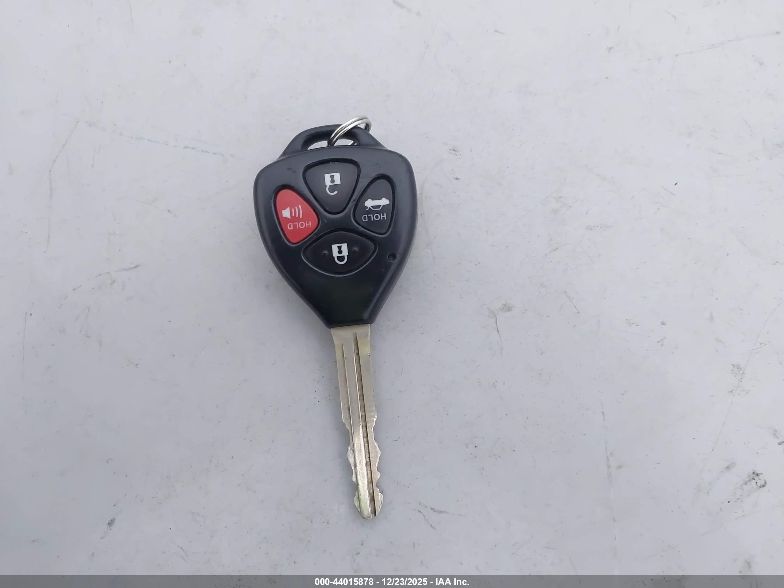 TOYOTA CAMRY image 11