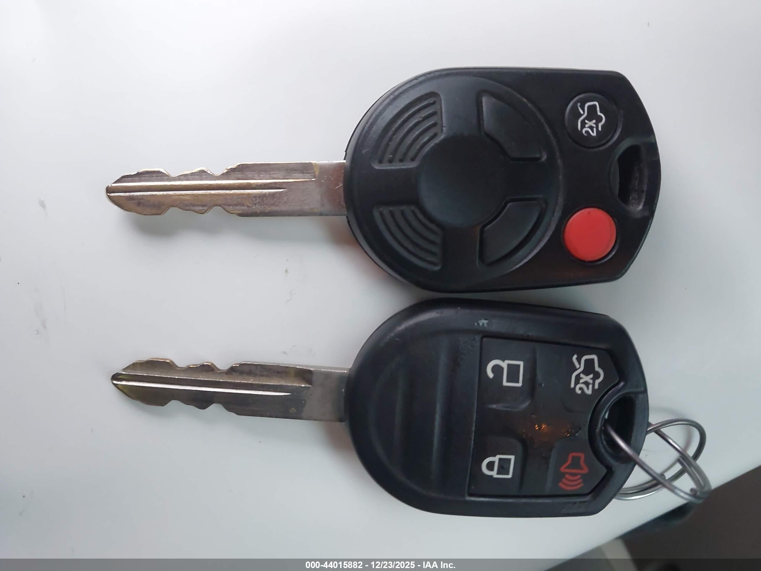 FORD ESCAPE image 11