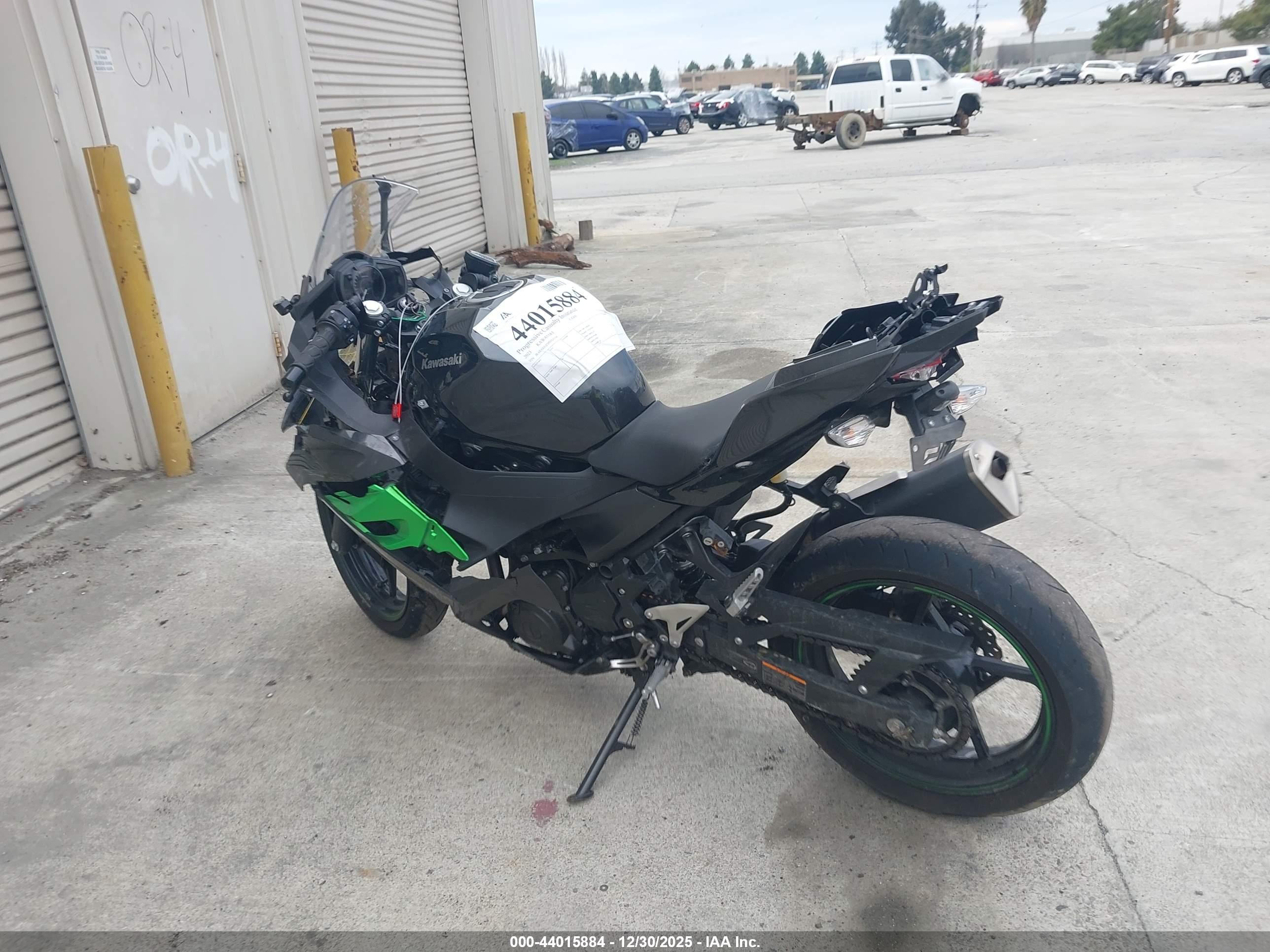 KAWASAKI EX400 image 3