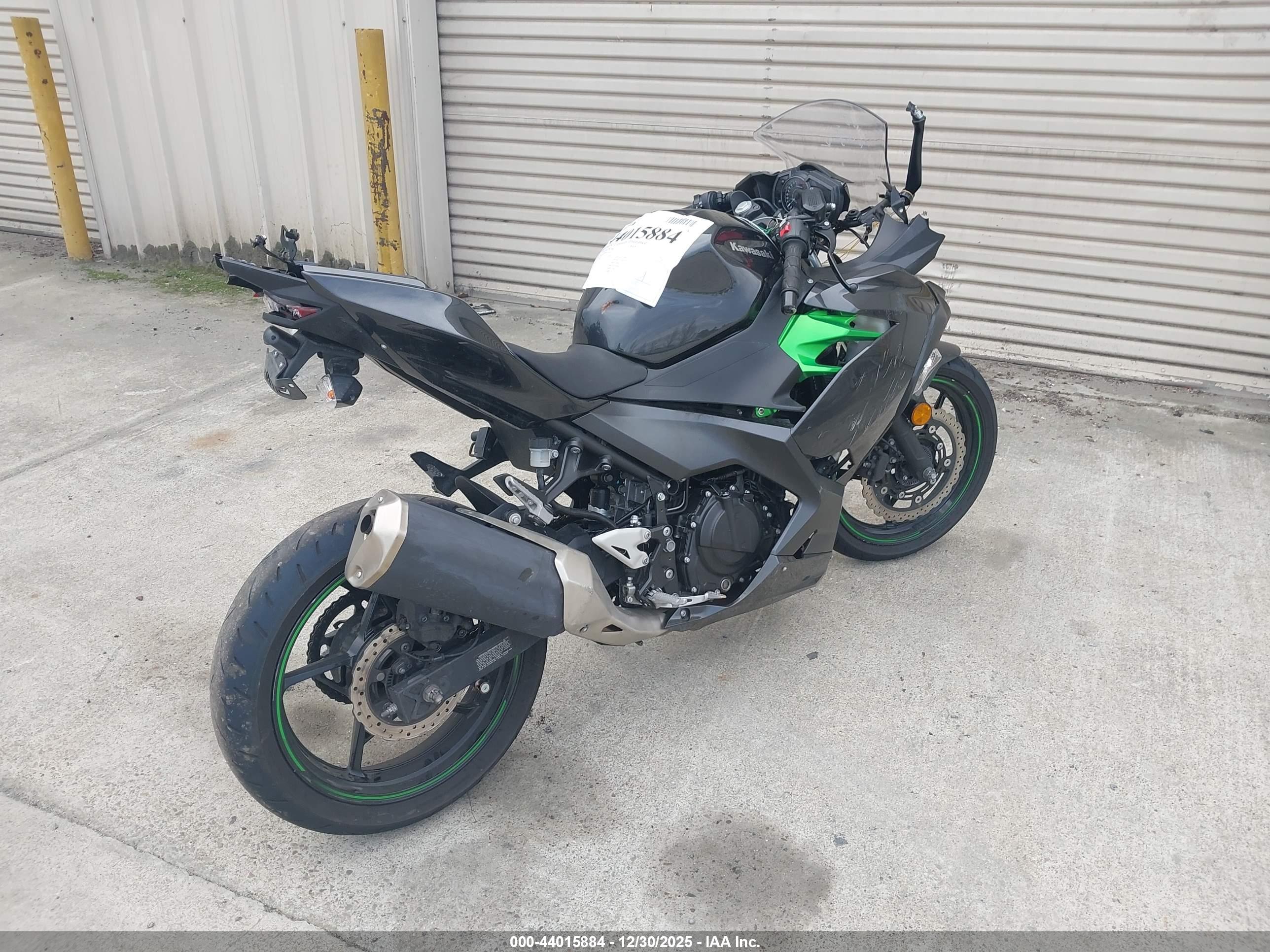 KAWASAKI EX400 image 4