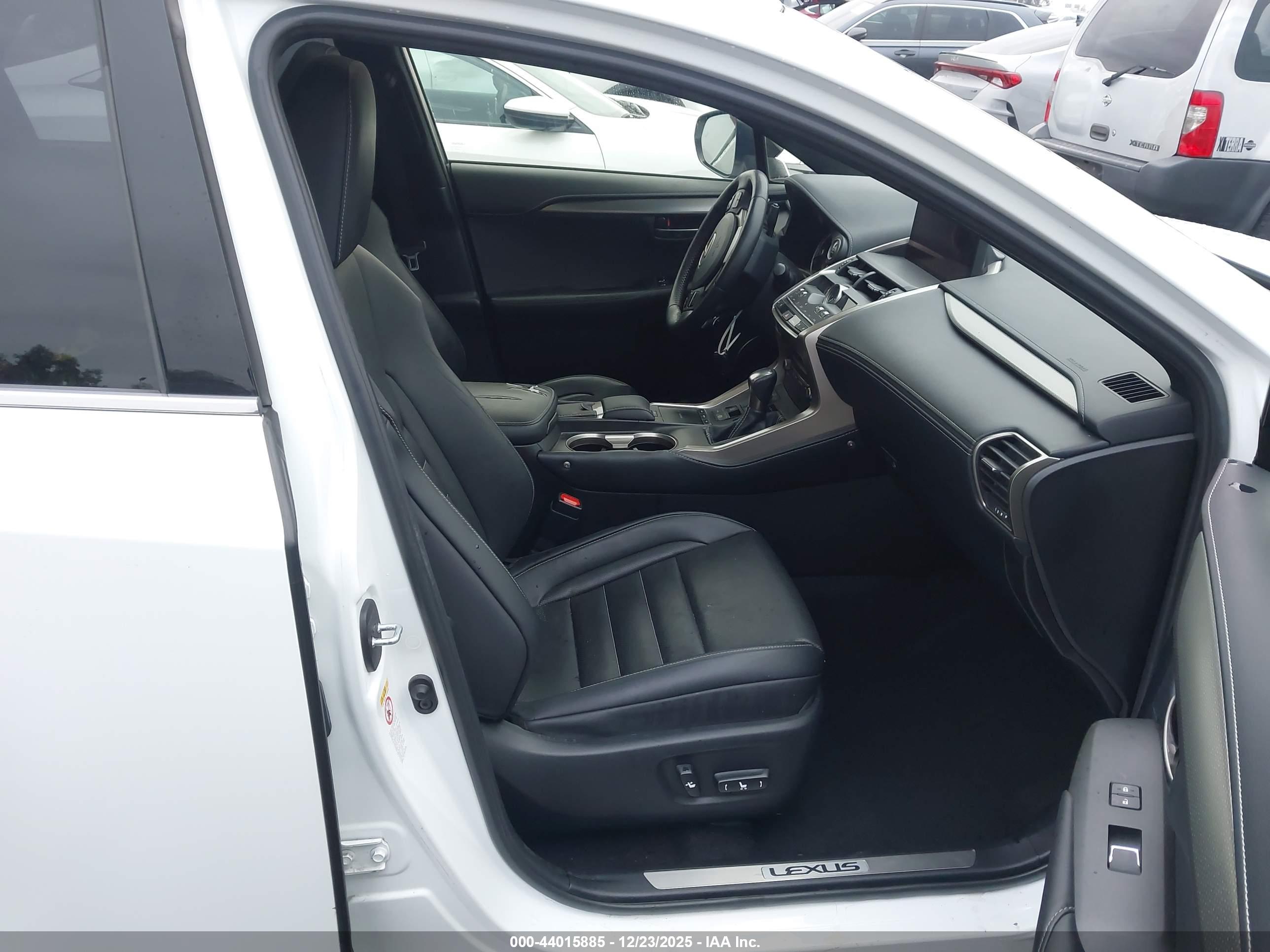 LEXUS NX image 5