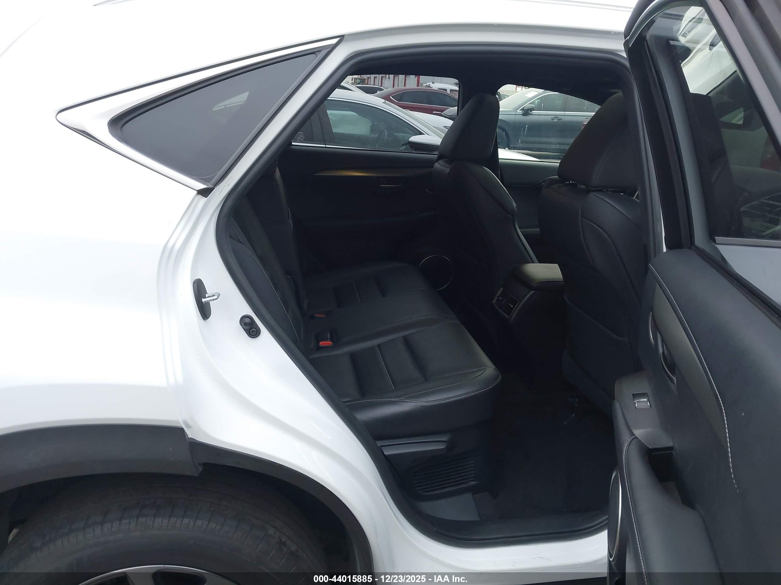 LEXUS NX image 8