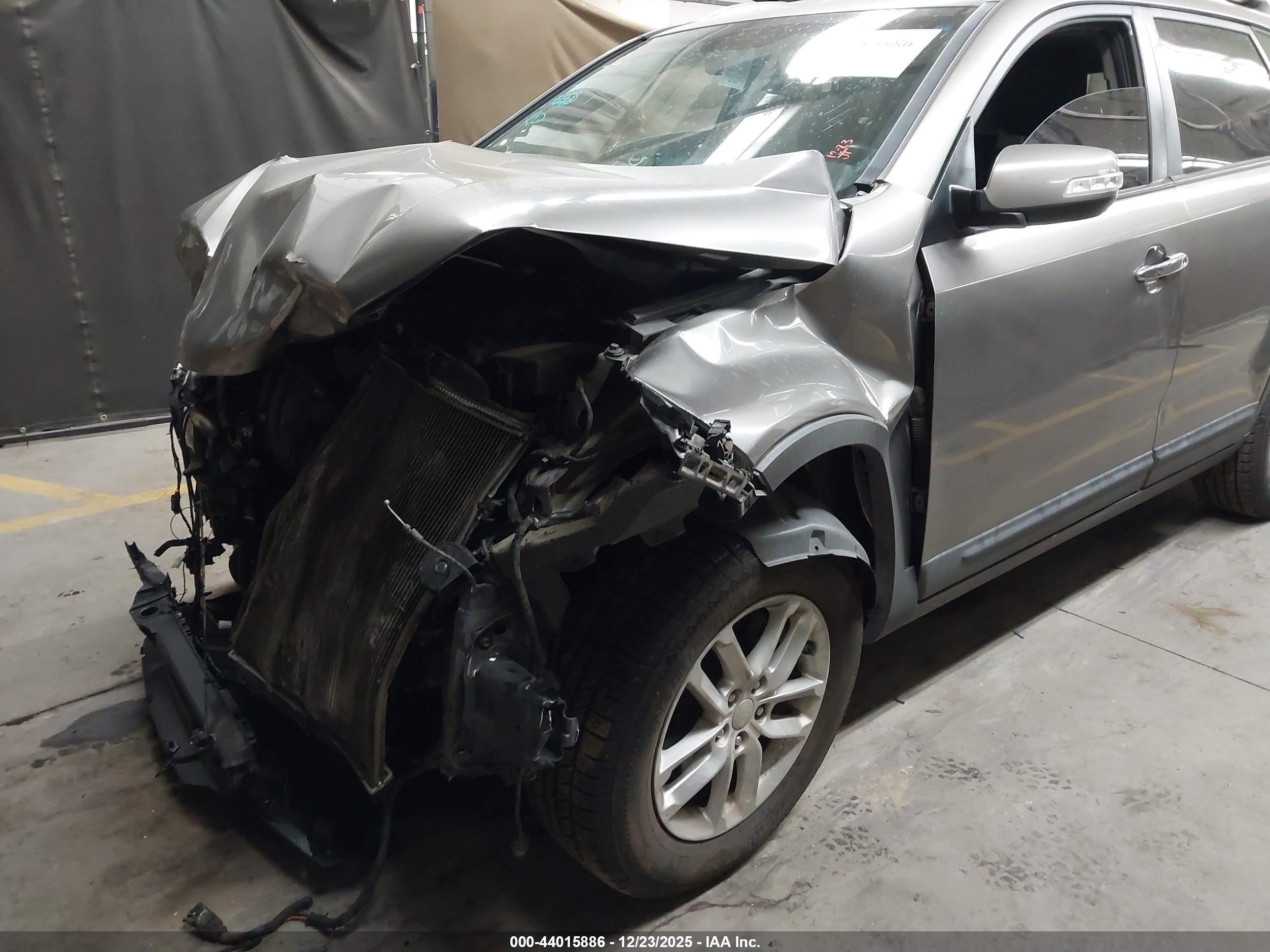 KIA SORENTO image 6