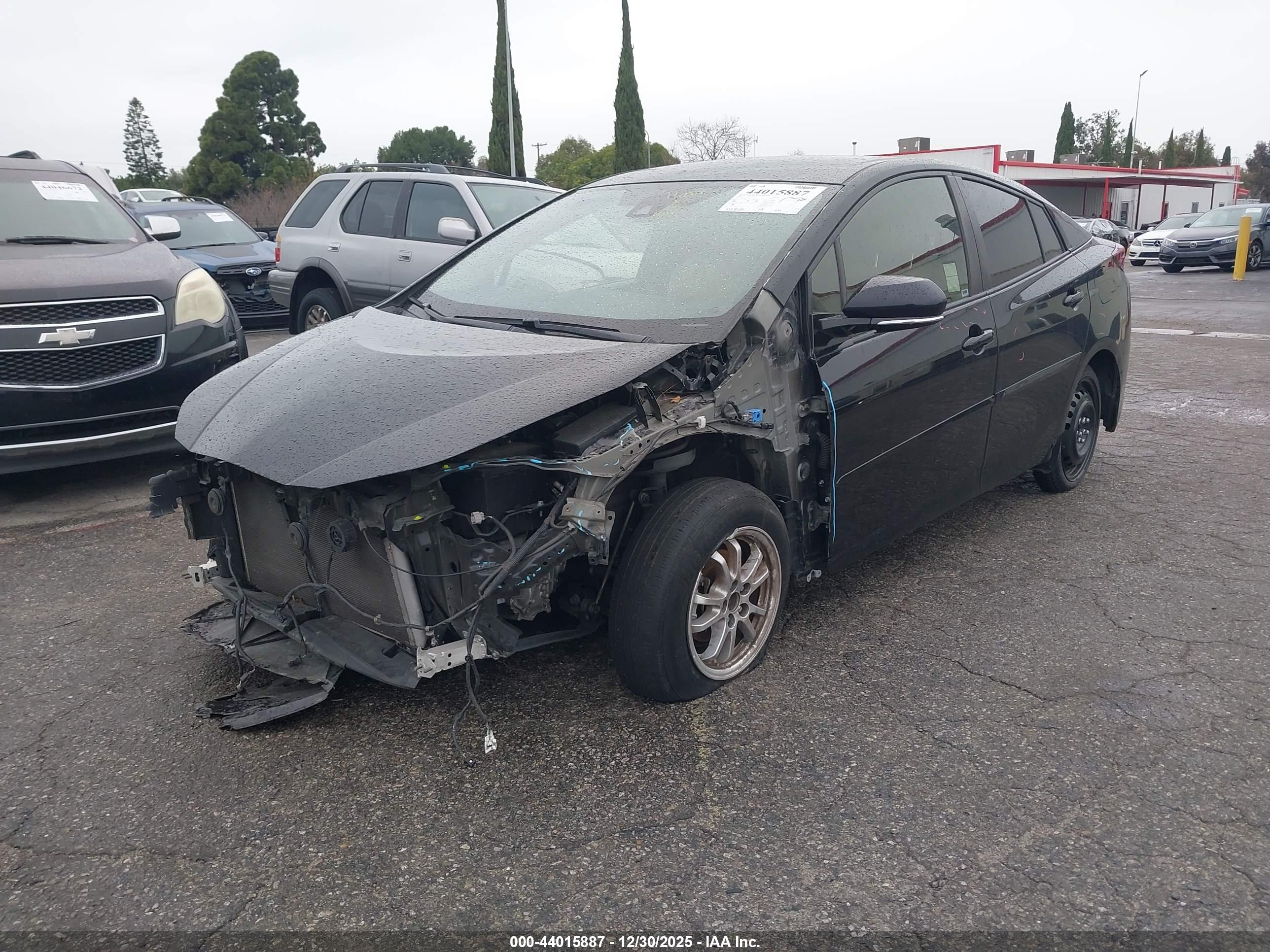 TOYOTA PRIUS image 2