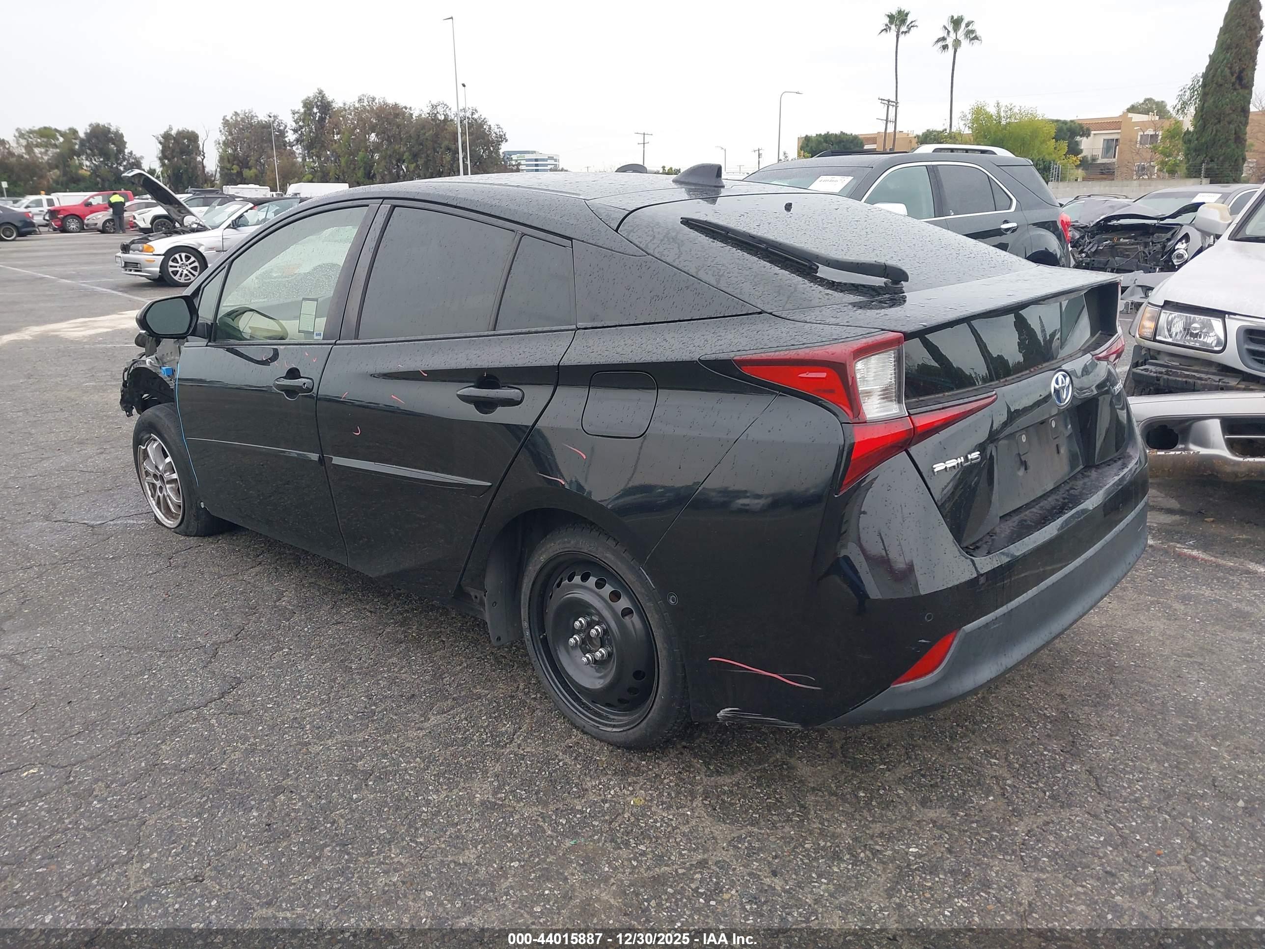 TOYOTA PRIUS image 3