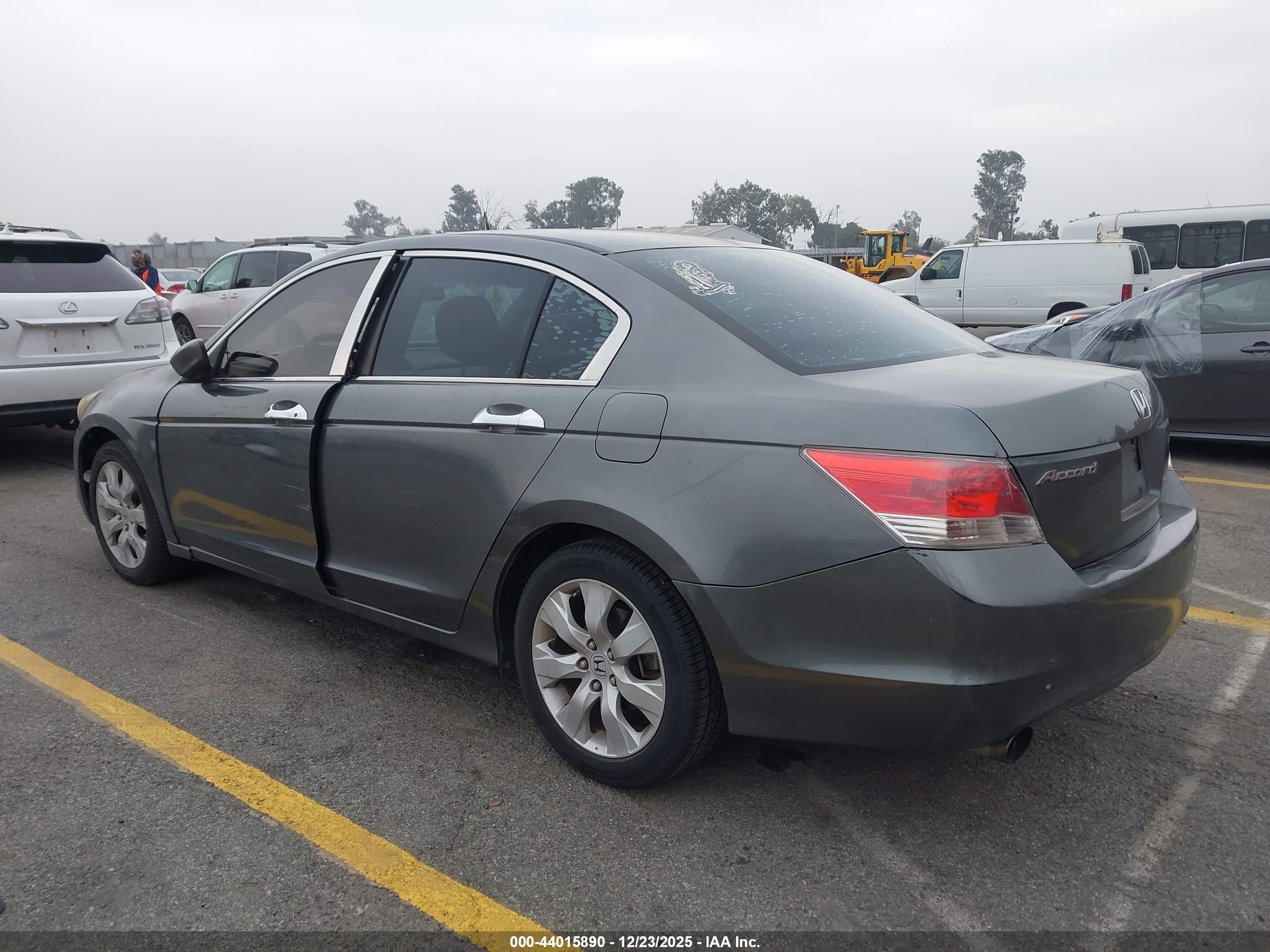 HONDA ACCORD image 3
