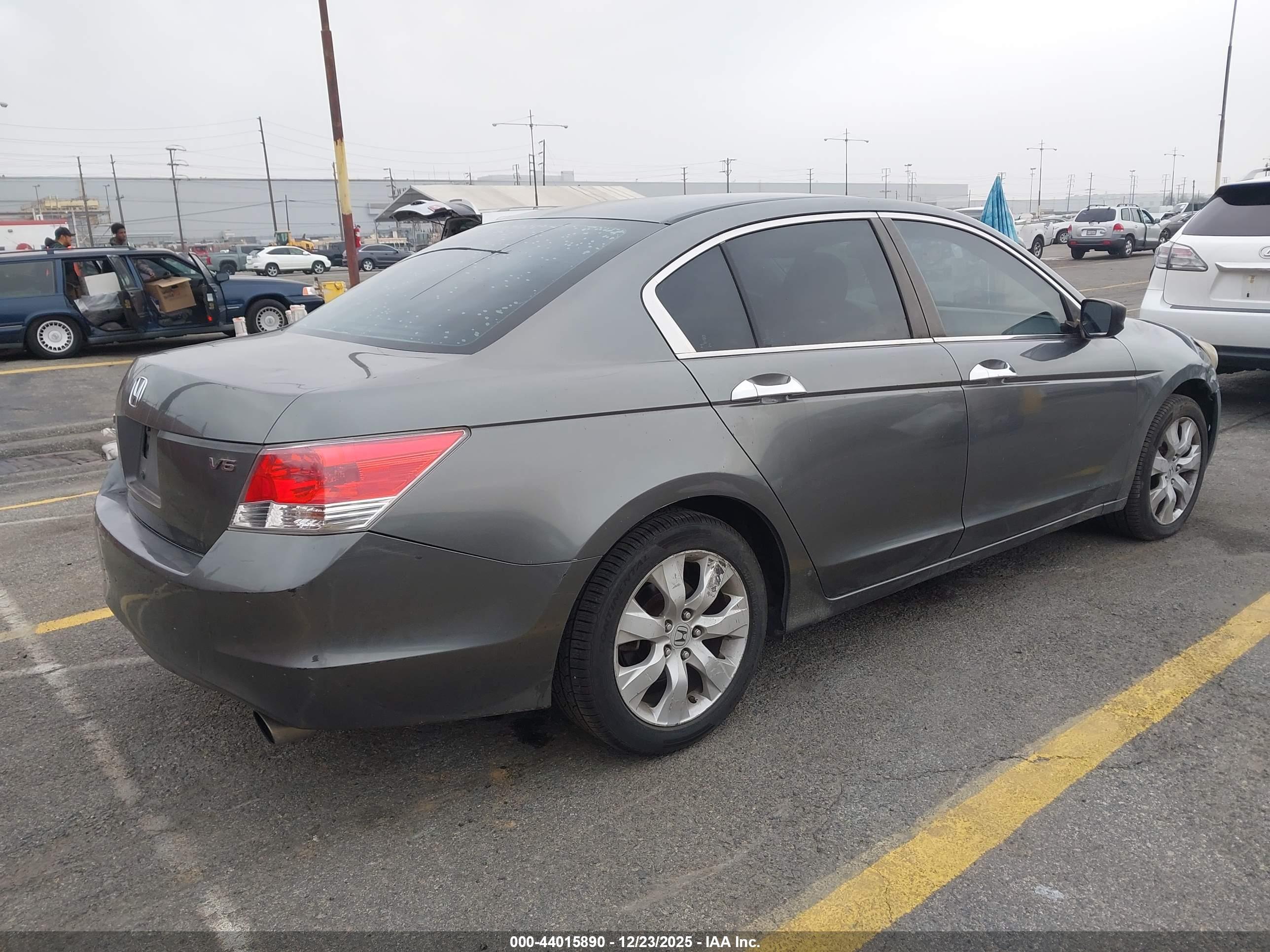 HONDA ACCORD image 4