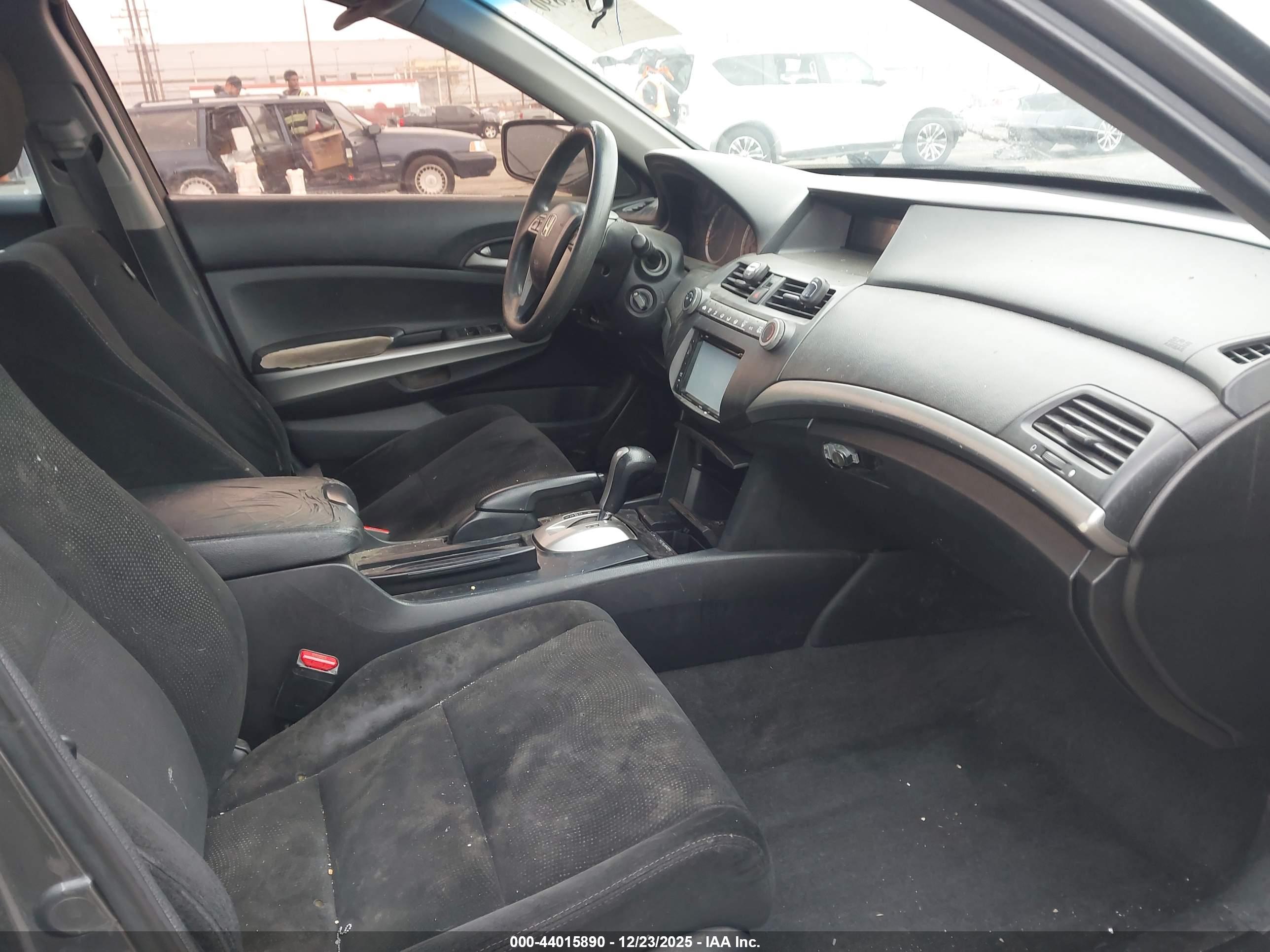 HONDA ACCORD image 5