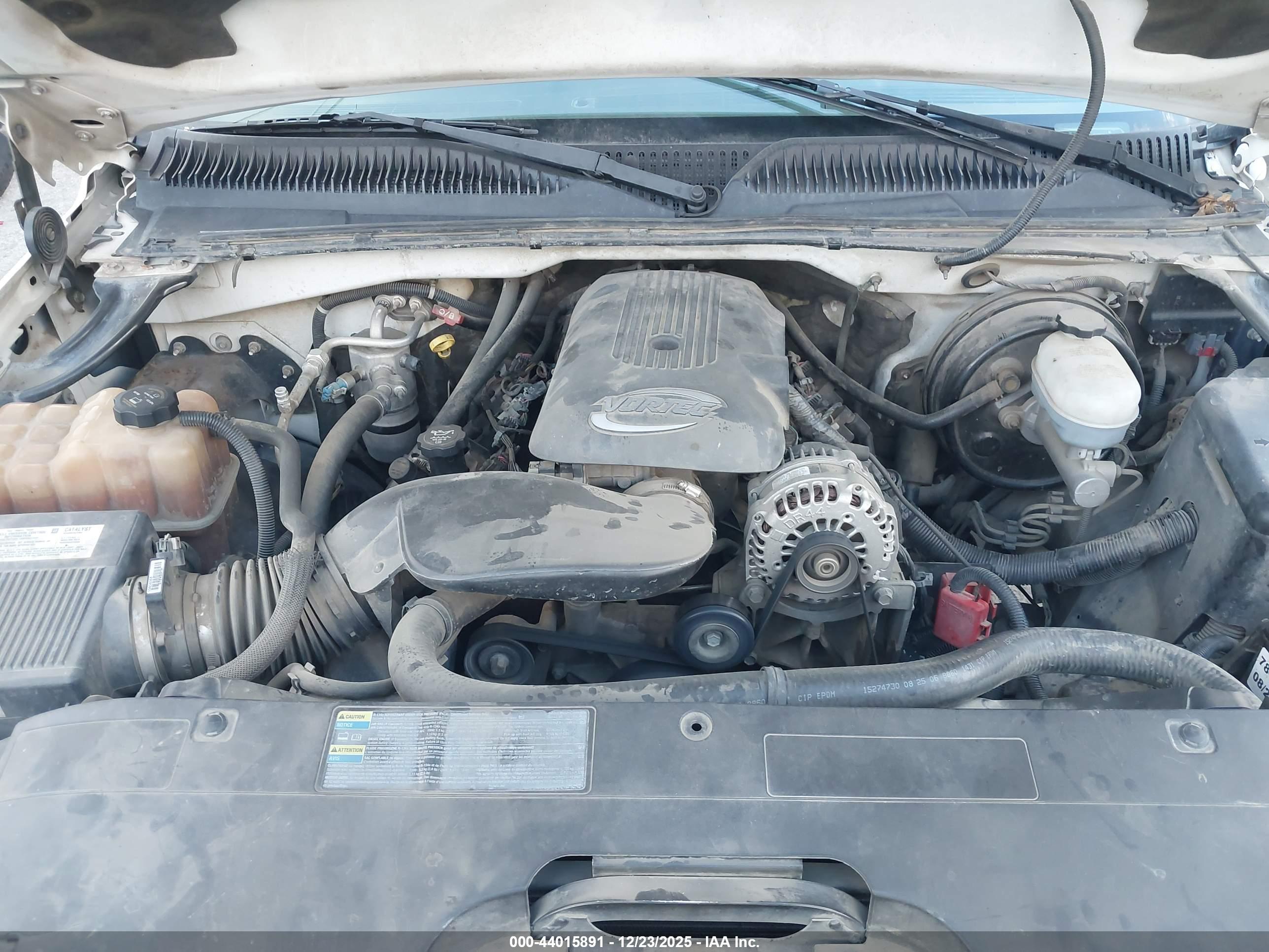 CHEVROLET SILVERADO image 10