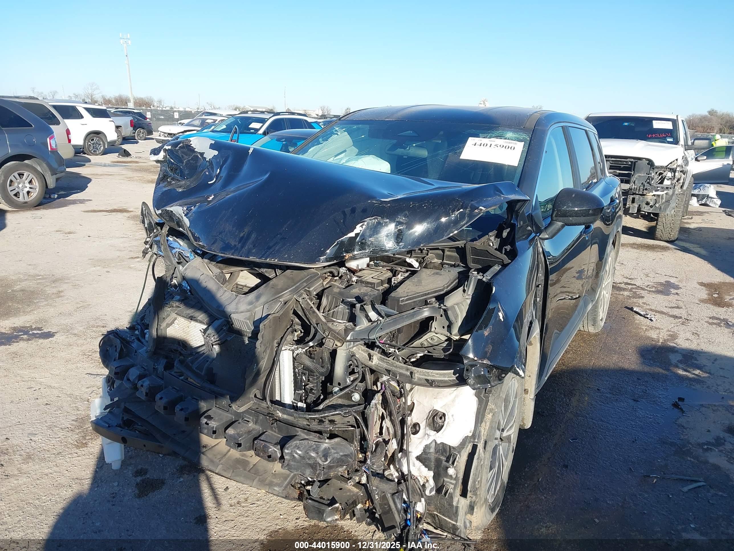 NISSAN ROGUE image 2