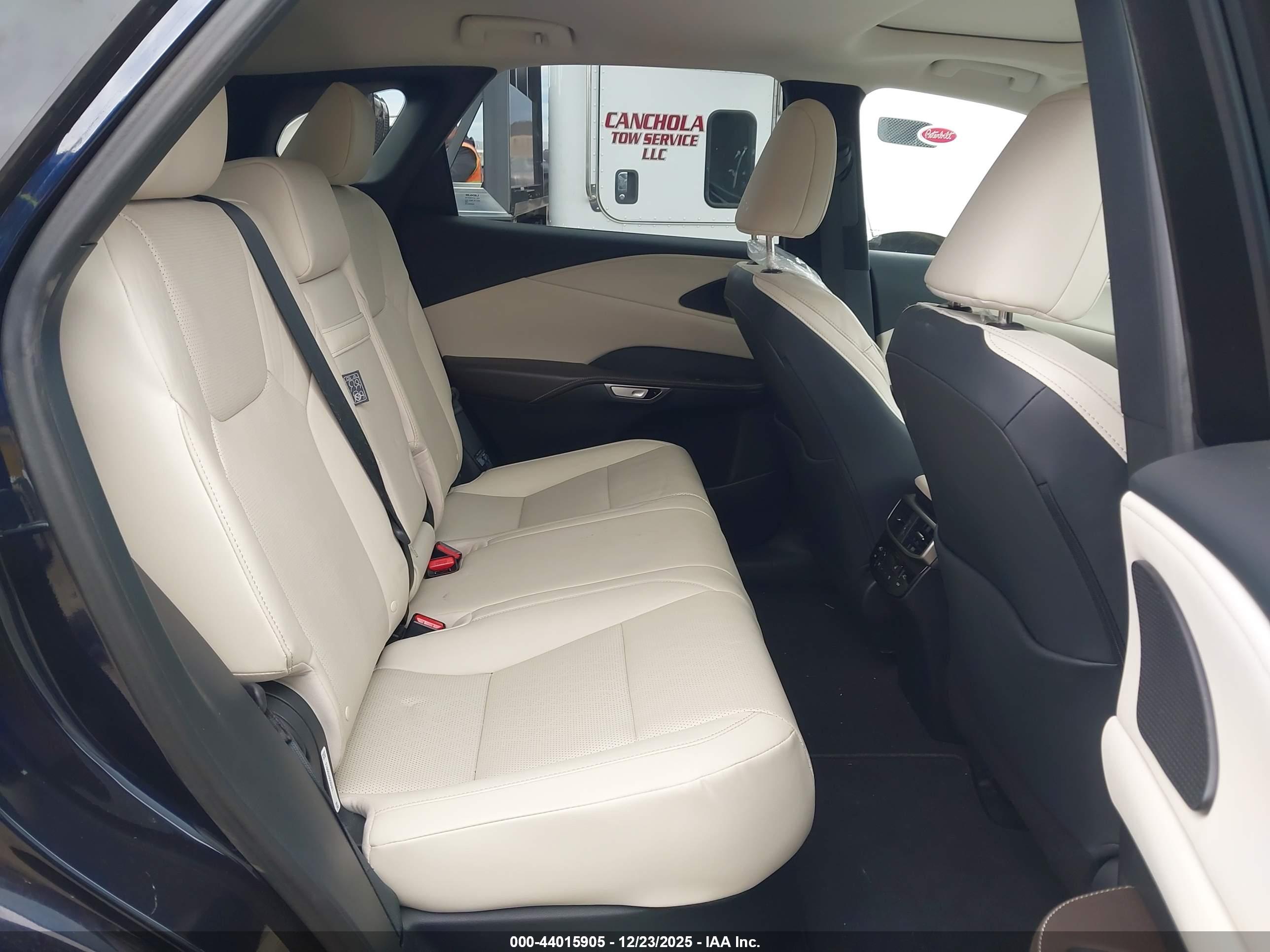 LEXUS RX image 8