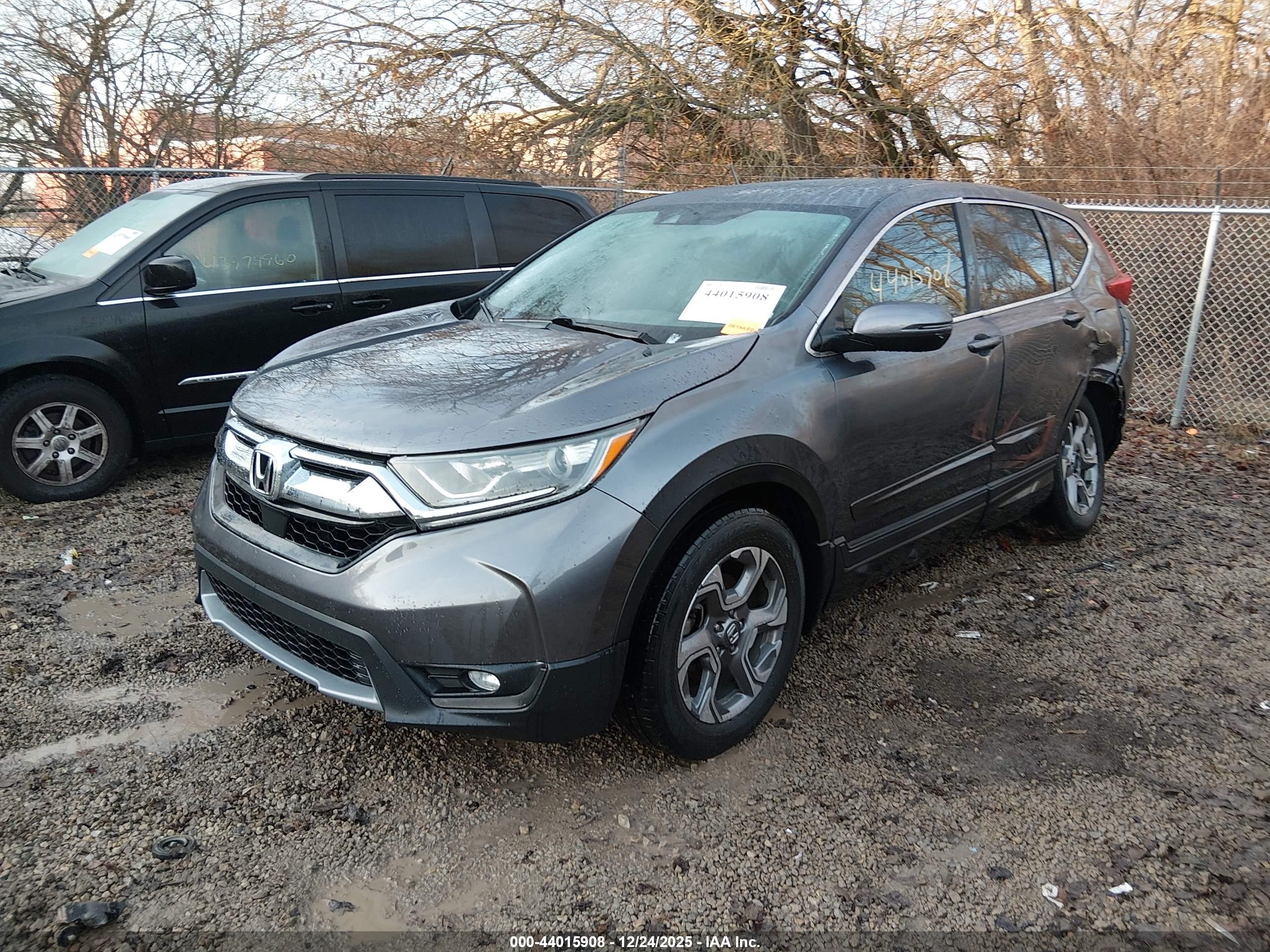 HONDA CR-V image 2