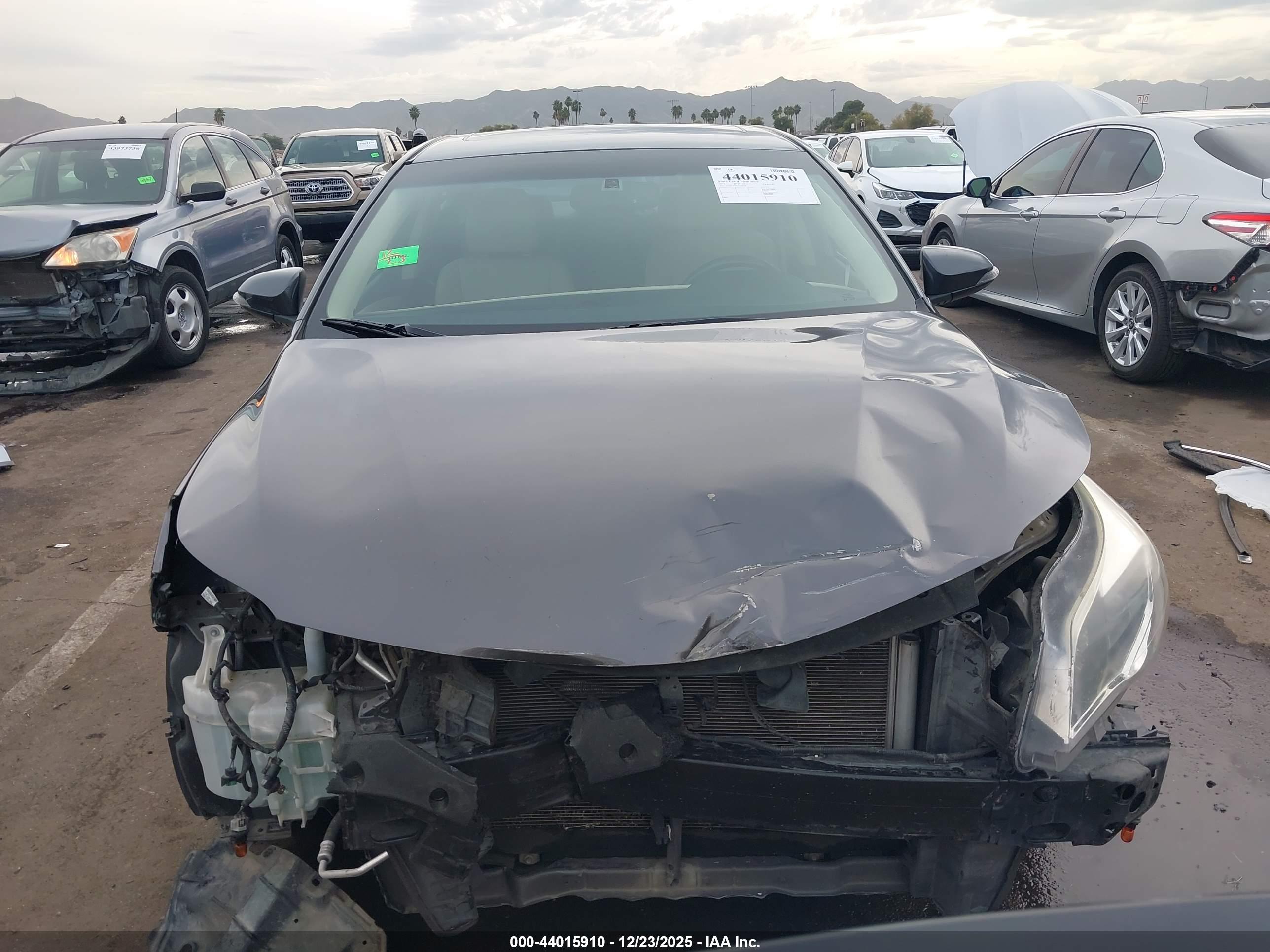 TOYOTA AVALON image 6