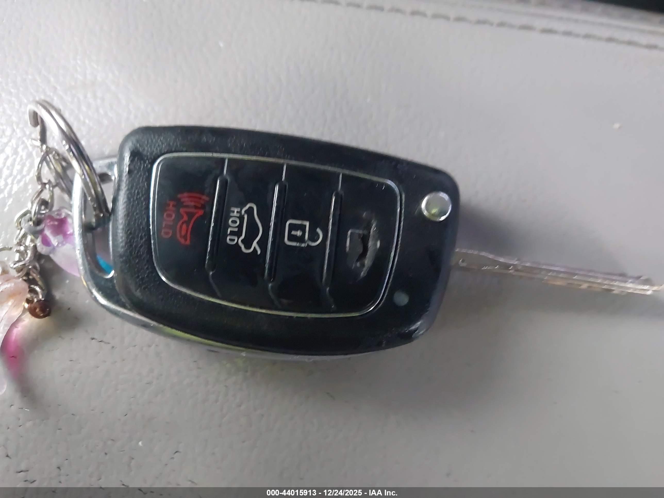 HYUNDAI SONATA image 11