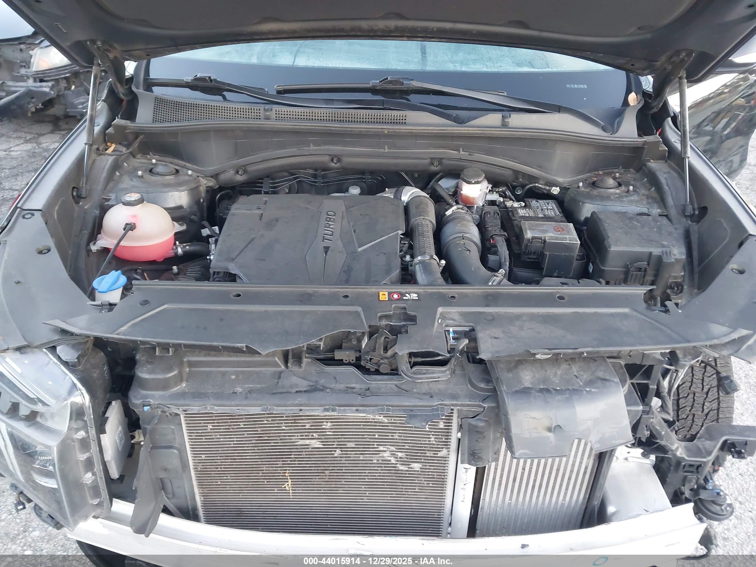 HYUNDAI SANTA image 10