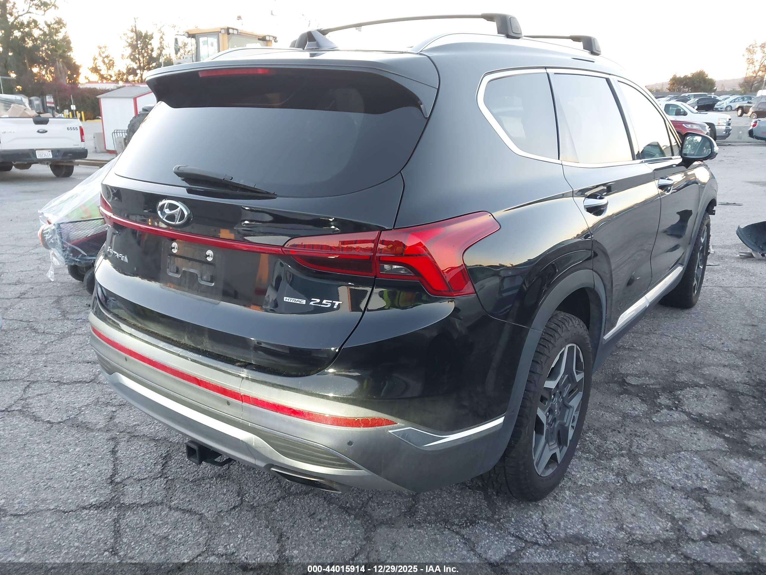HYUNDAI SANTA image 4