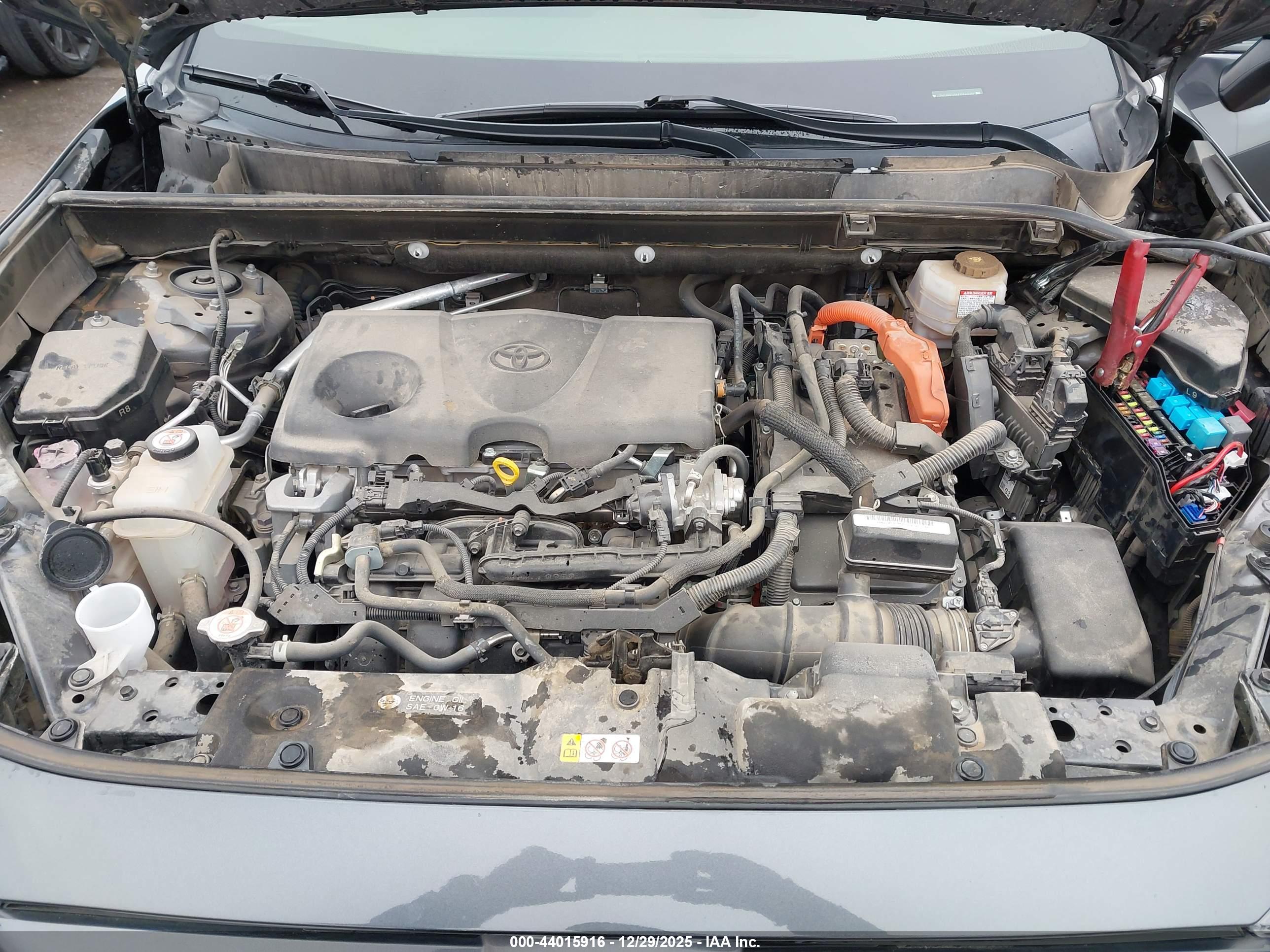 TOYOTA RAV4 image 10