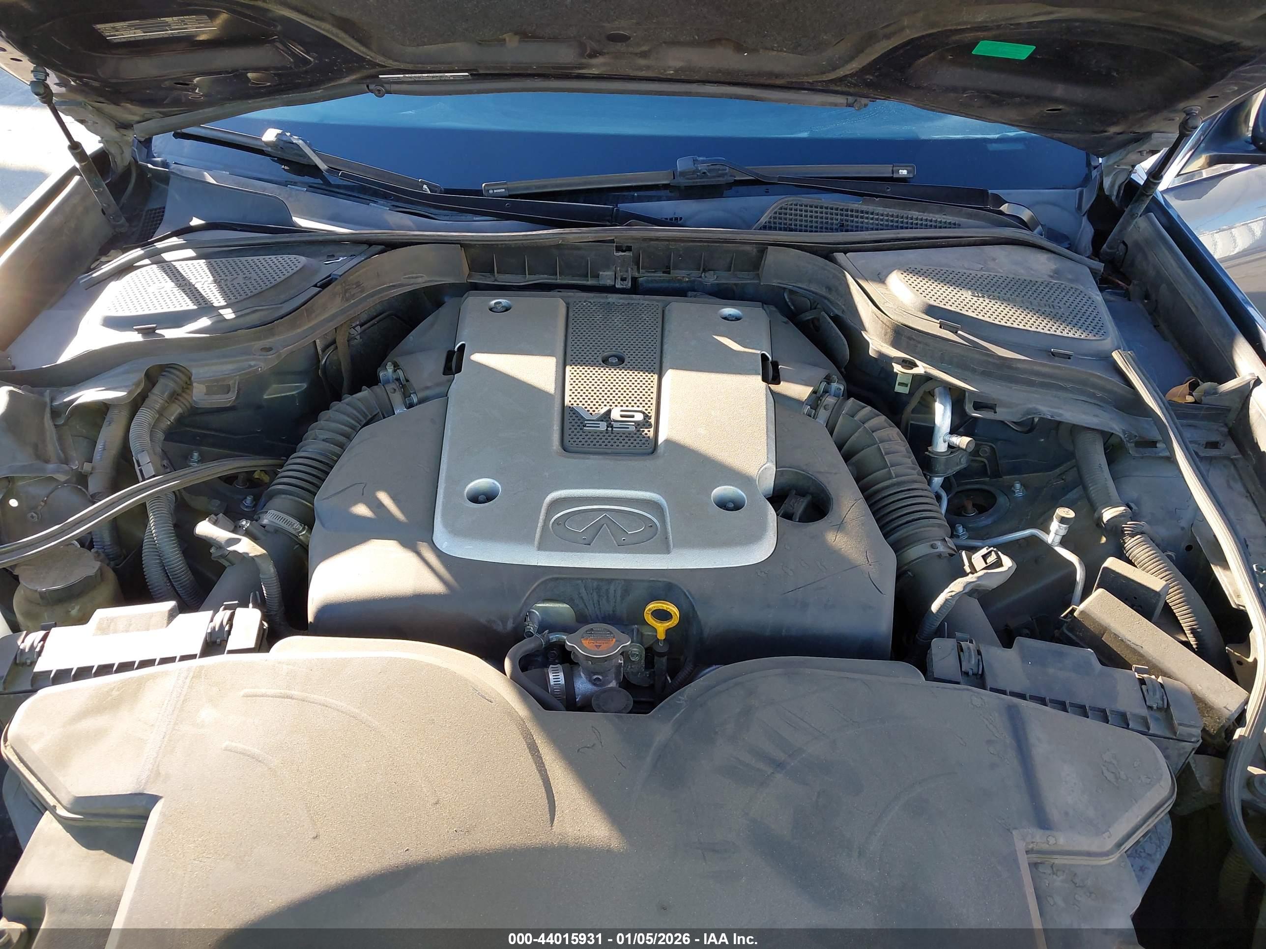 INFINITI M35 image 10