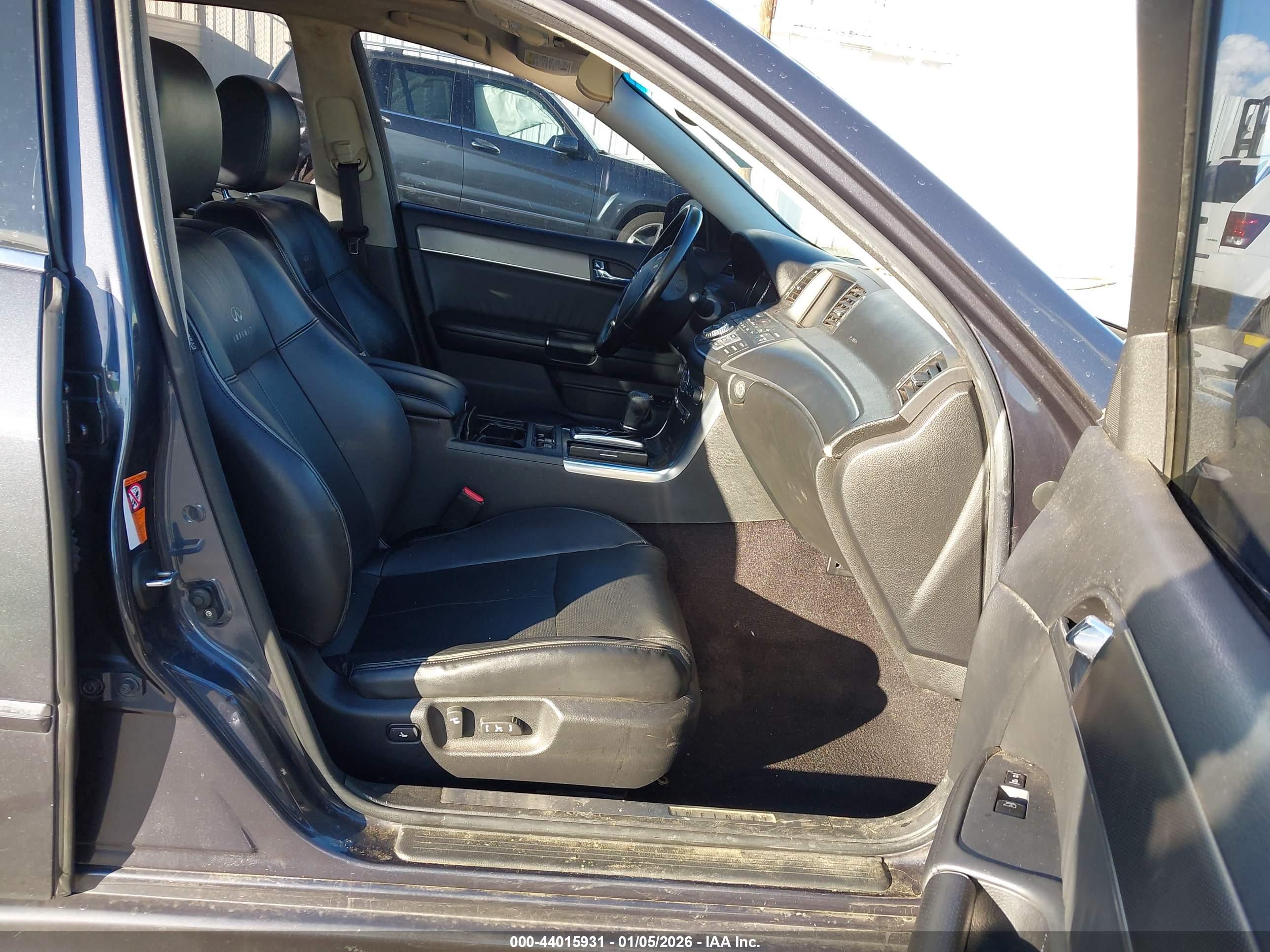 INFINITI M35 image 5