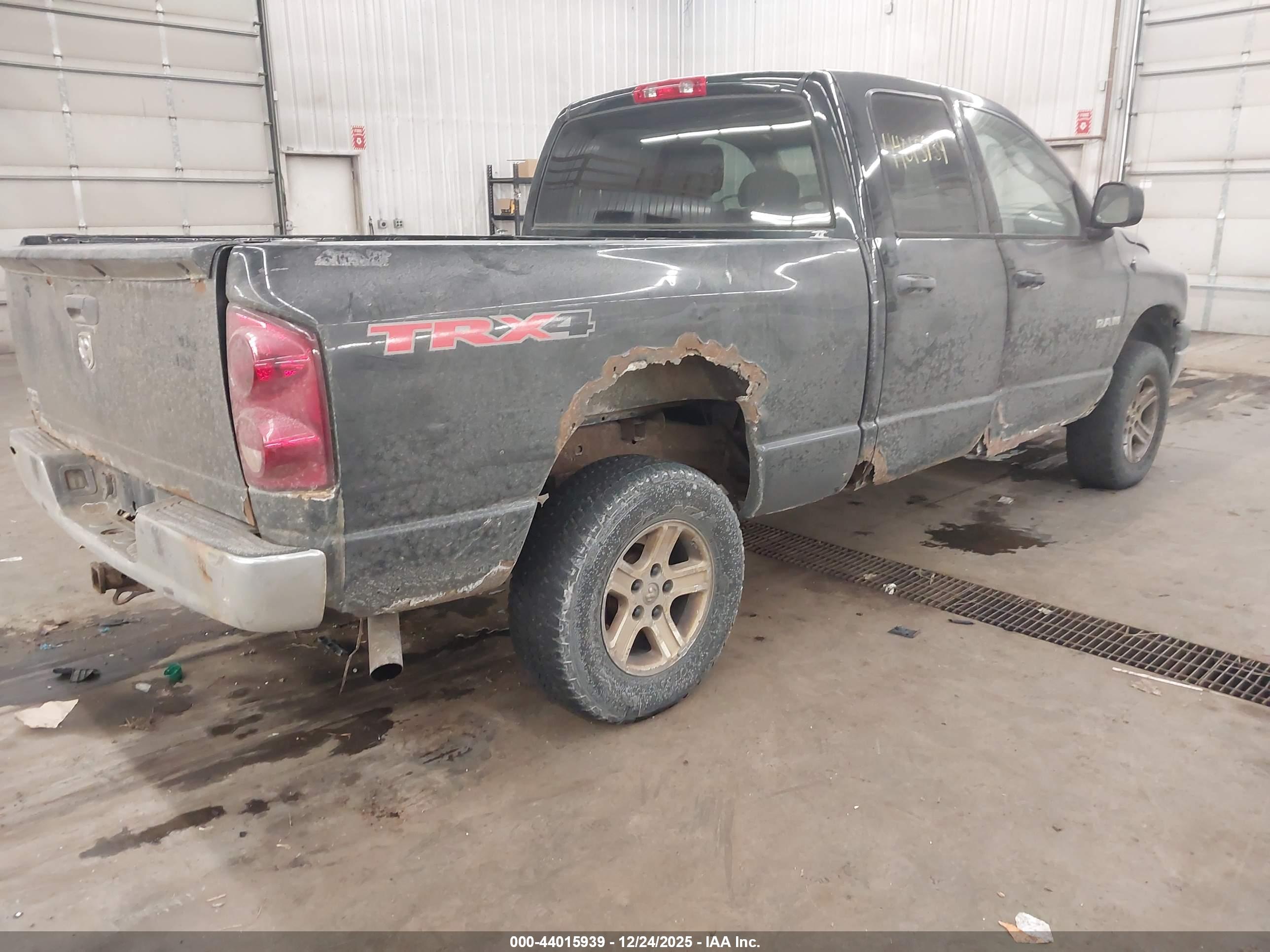 DODGE RAM image 4