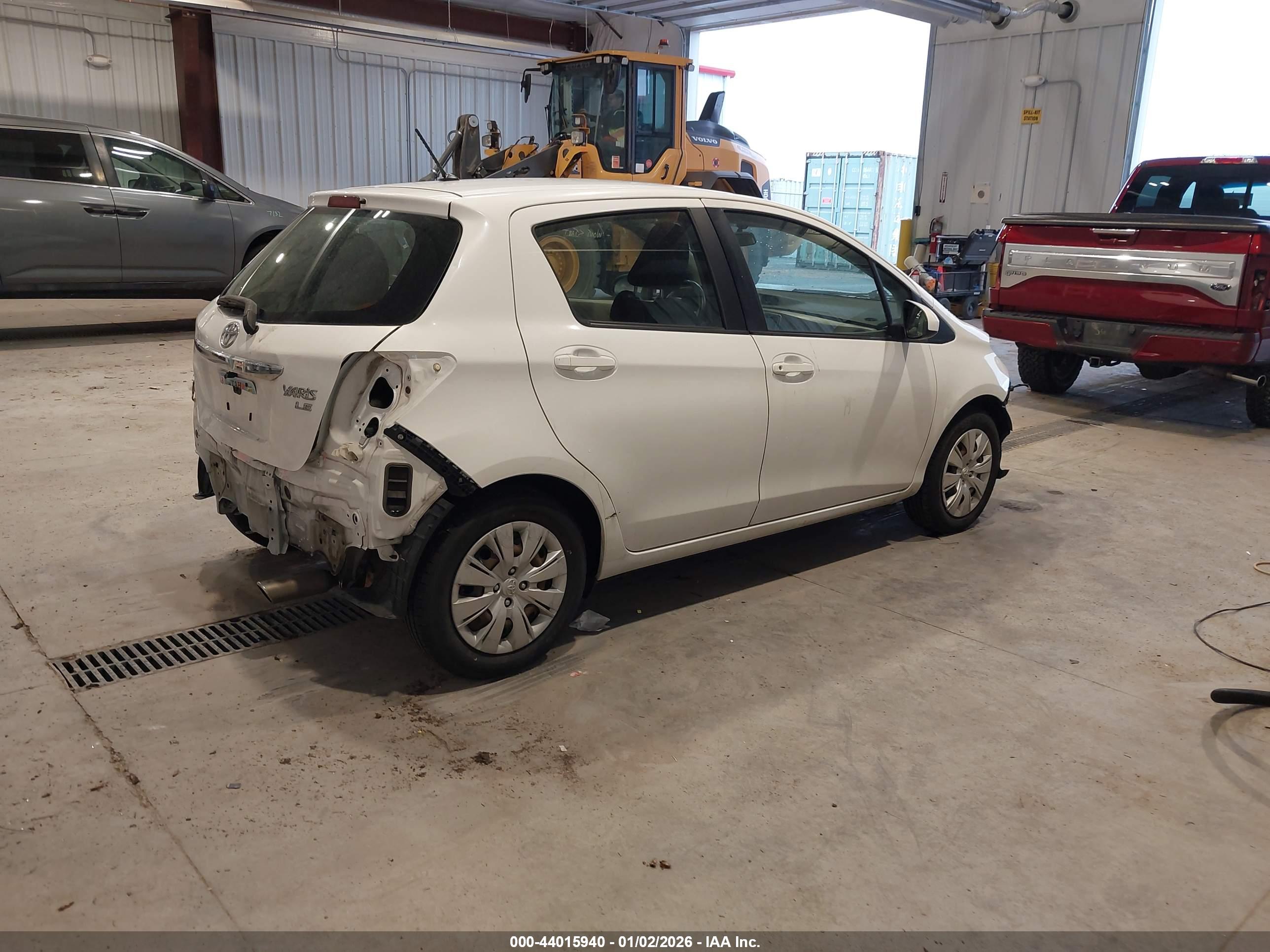 TOYOTA YARIS image 4