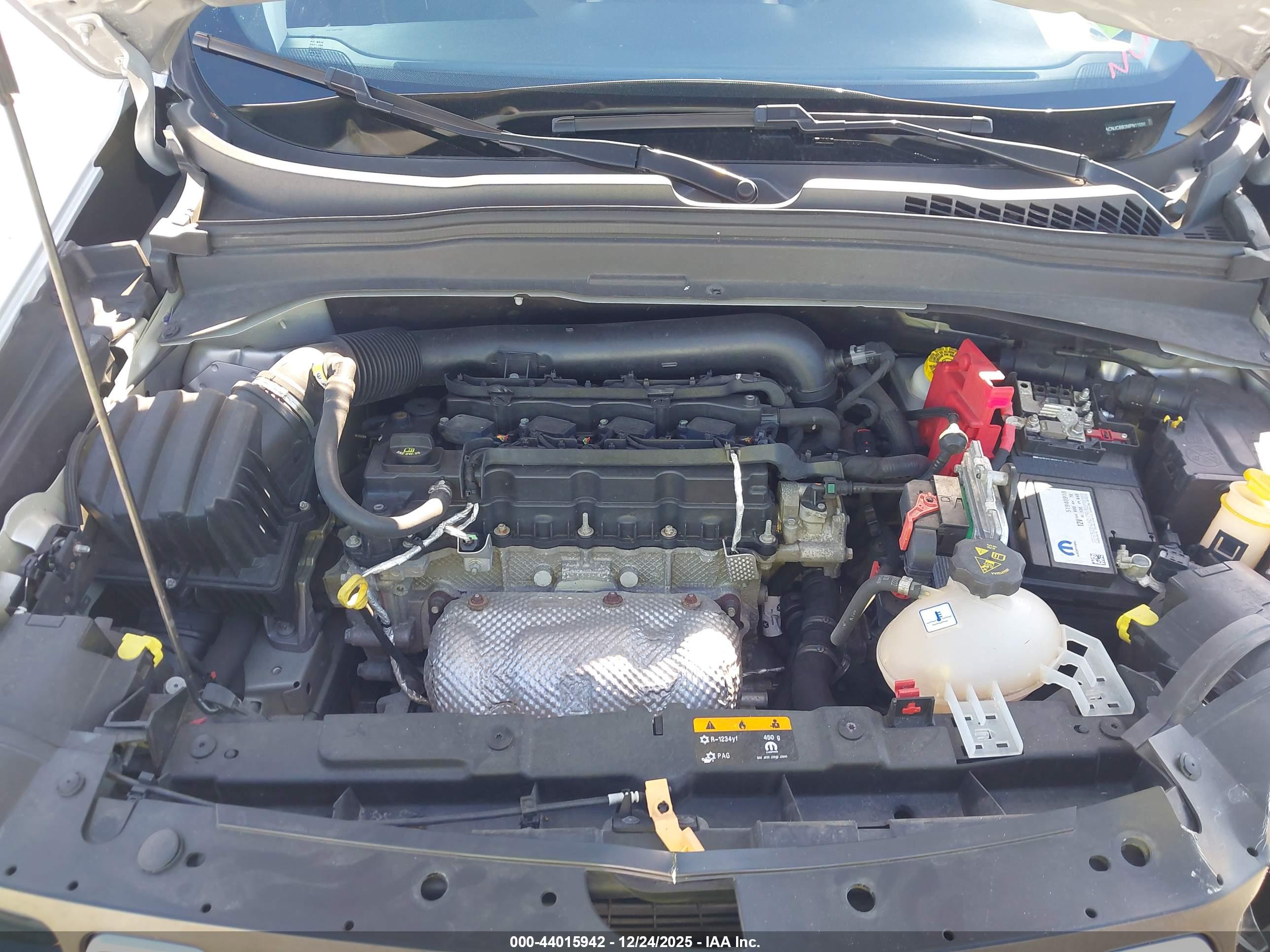JEEP RENEGADE image 10