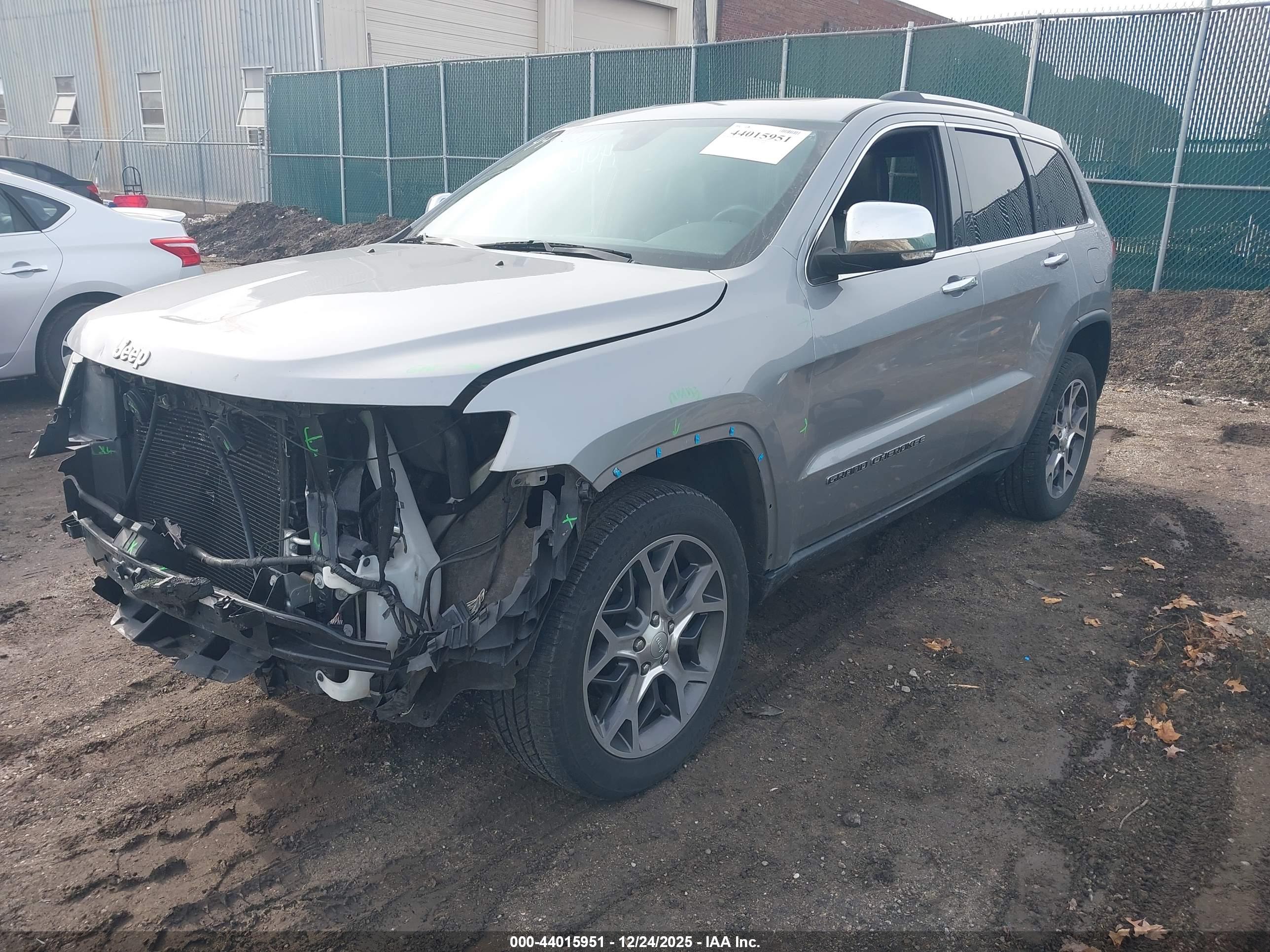 JEEP GRAND image 2