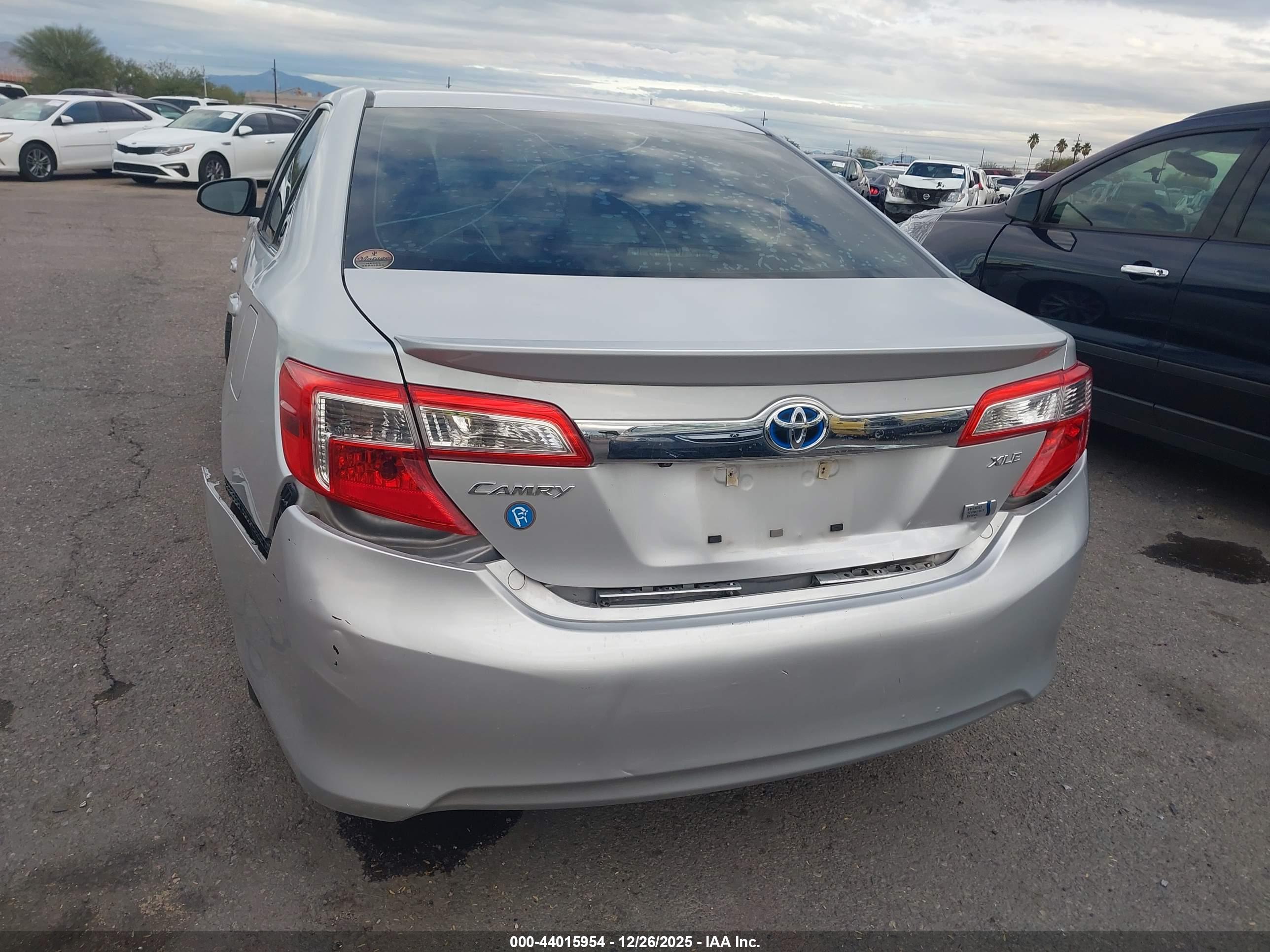 TOYOTA CAMRY image 6