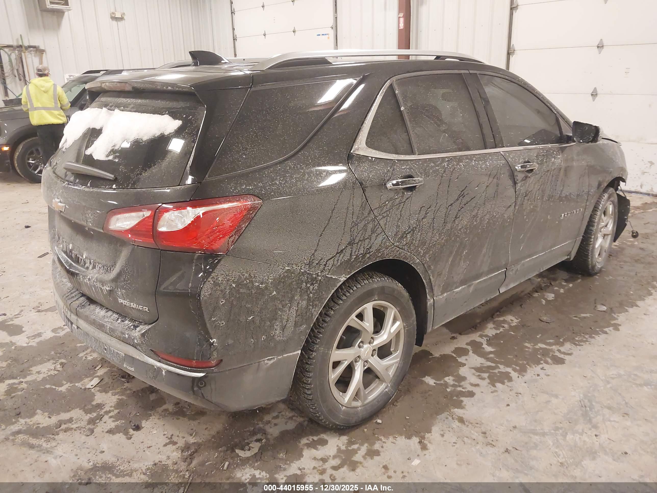 CHEVROLET EQUINOX image 4