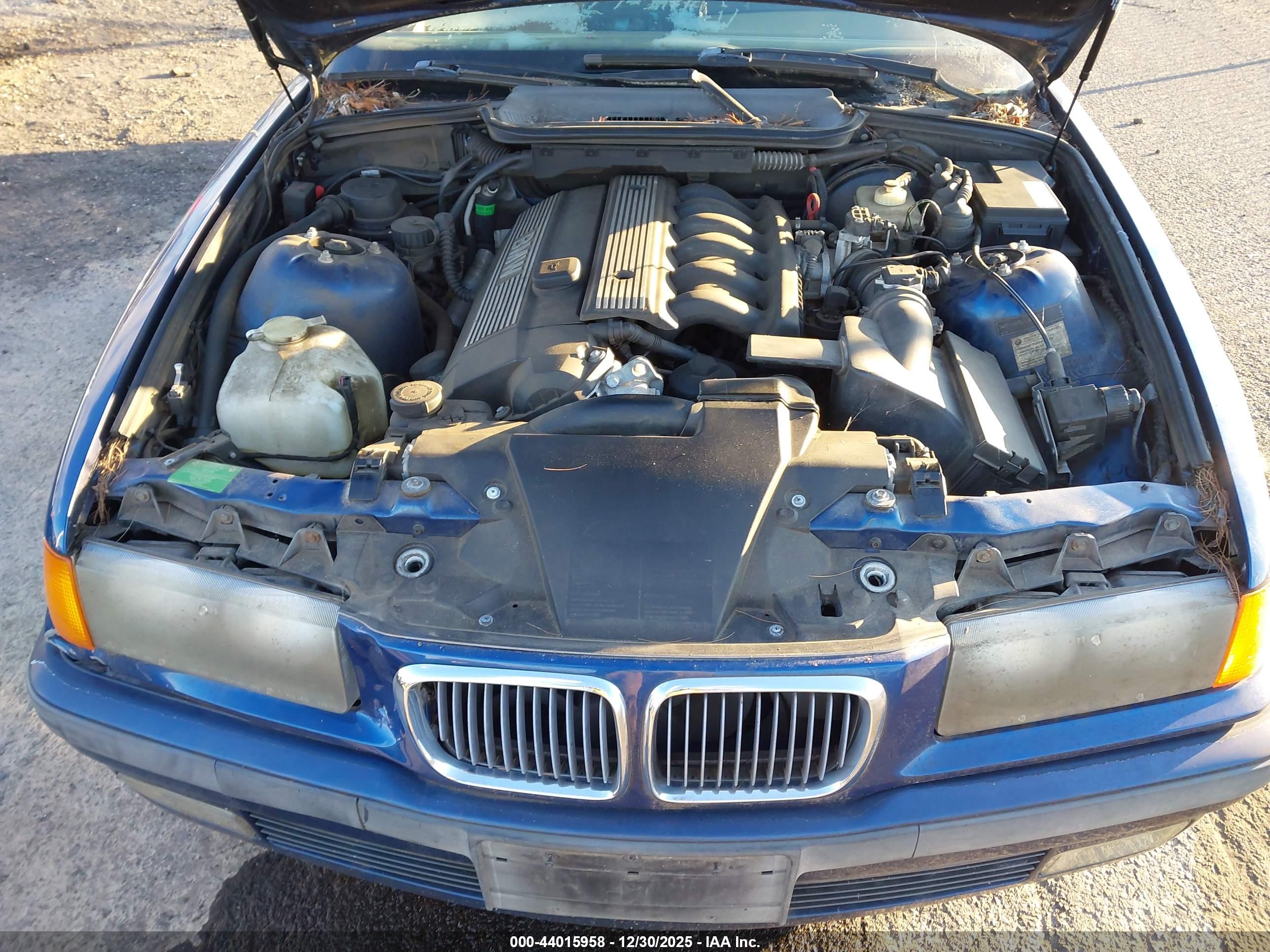 BMW 328IC image 6