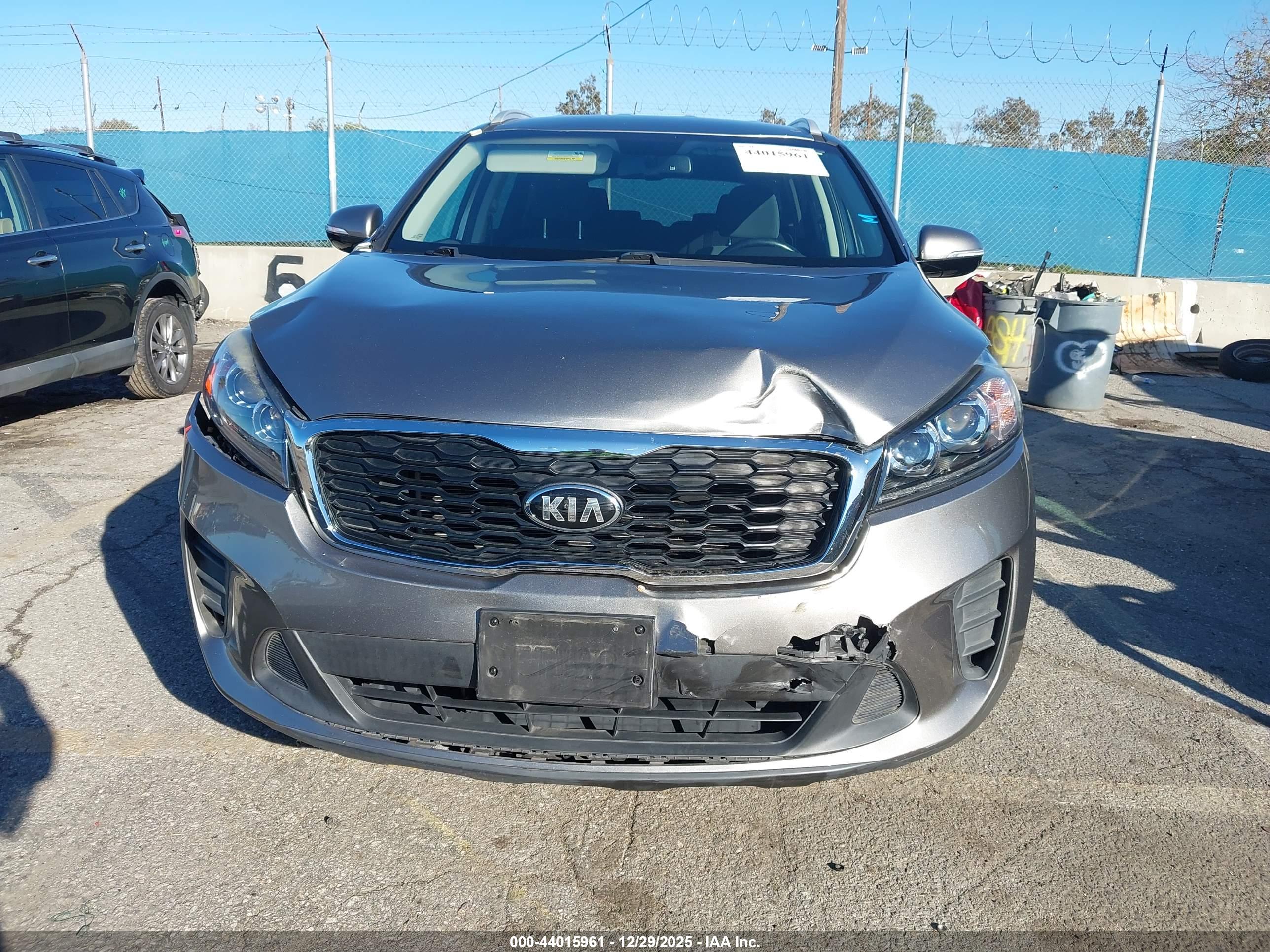 KIA SORENTO image 6