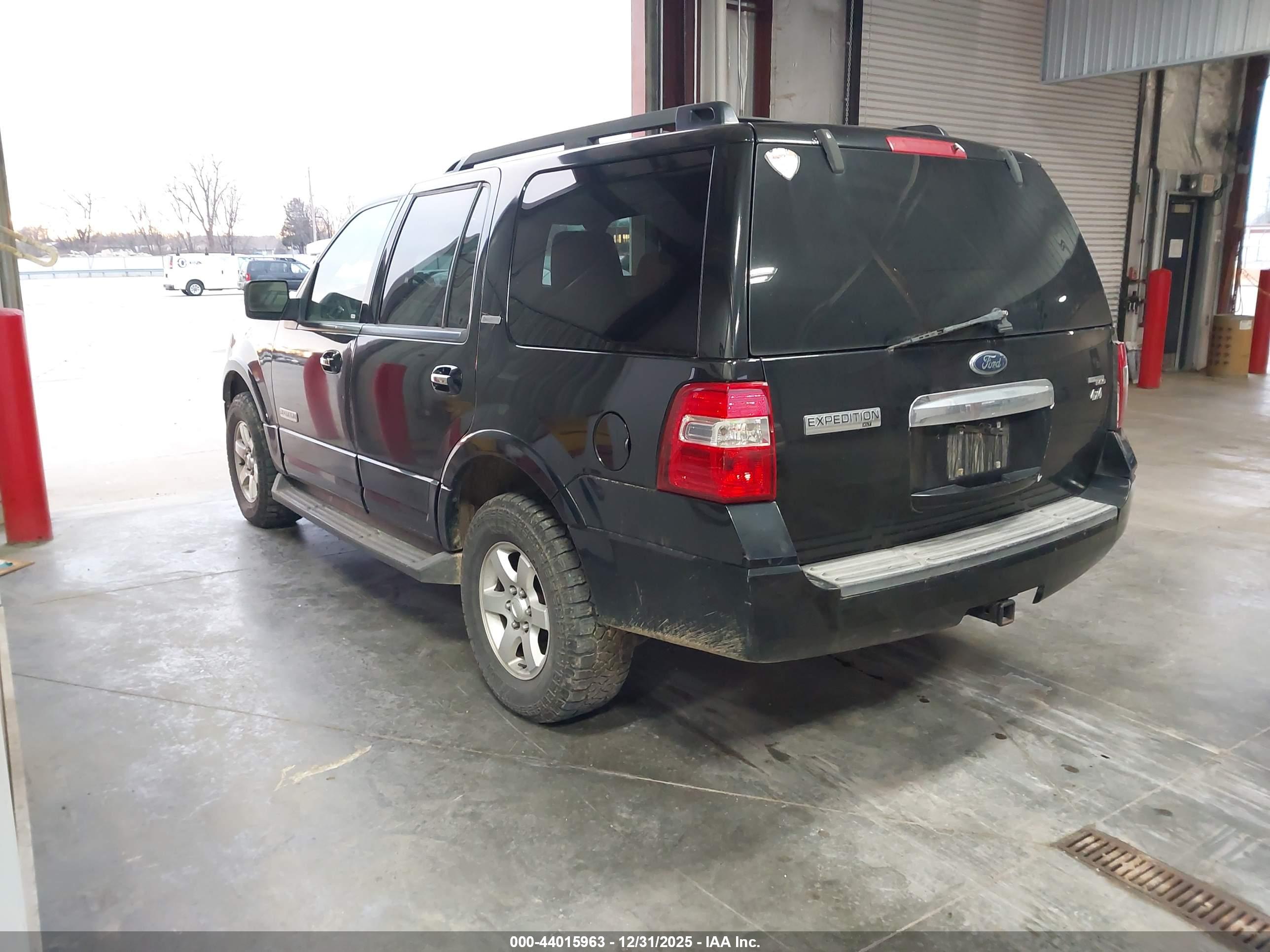 FORD EXPEDITION image 3