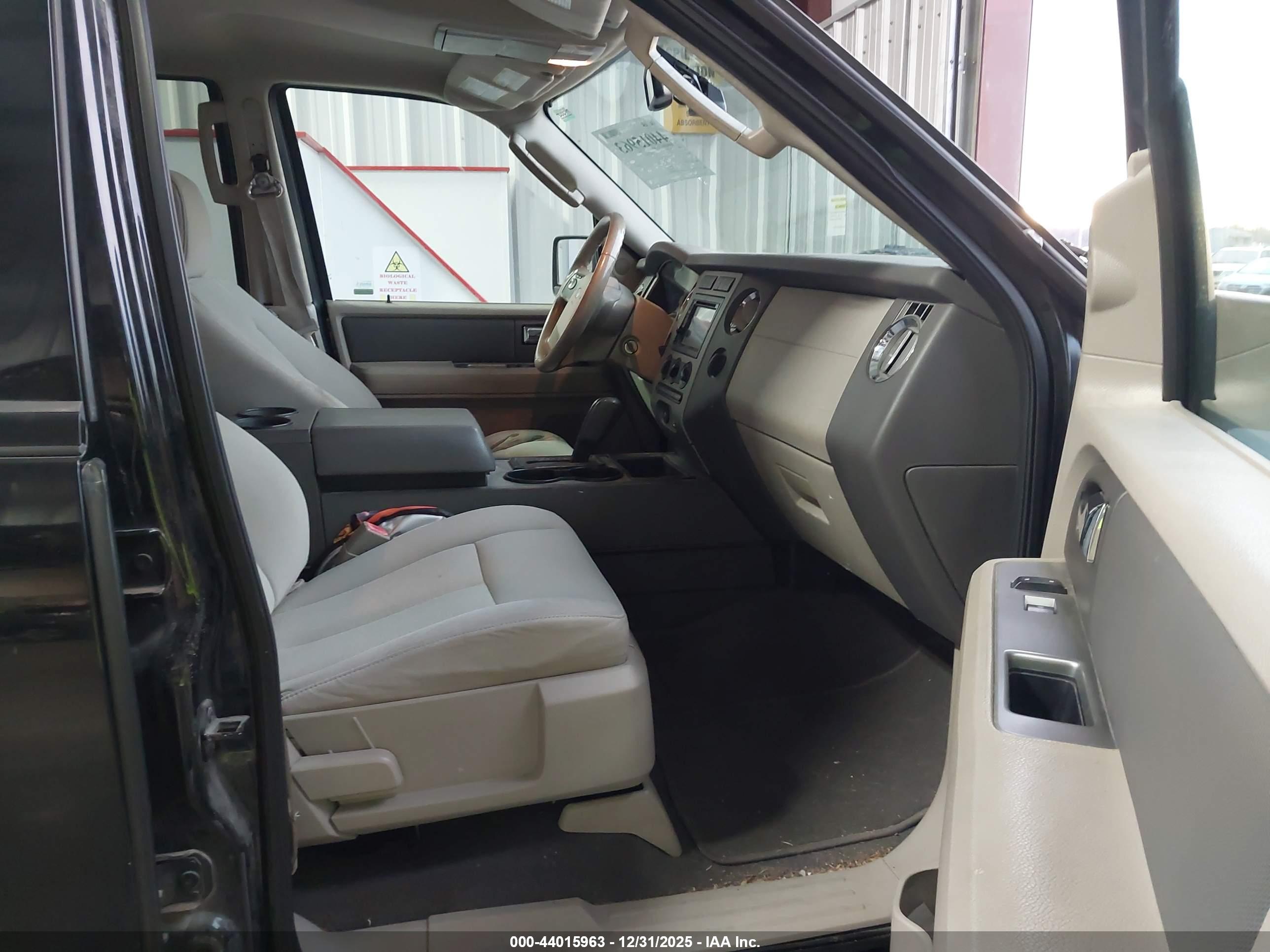 FORD EXPEDITION image 5
