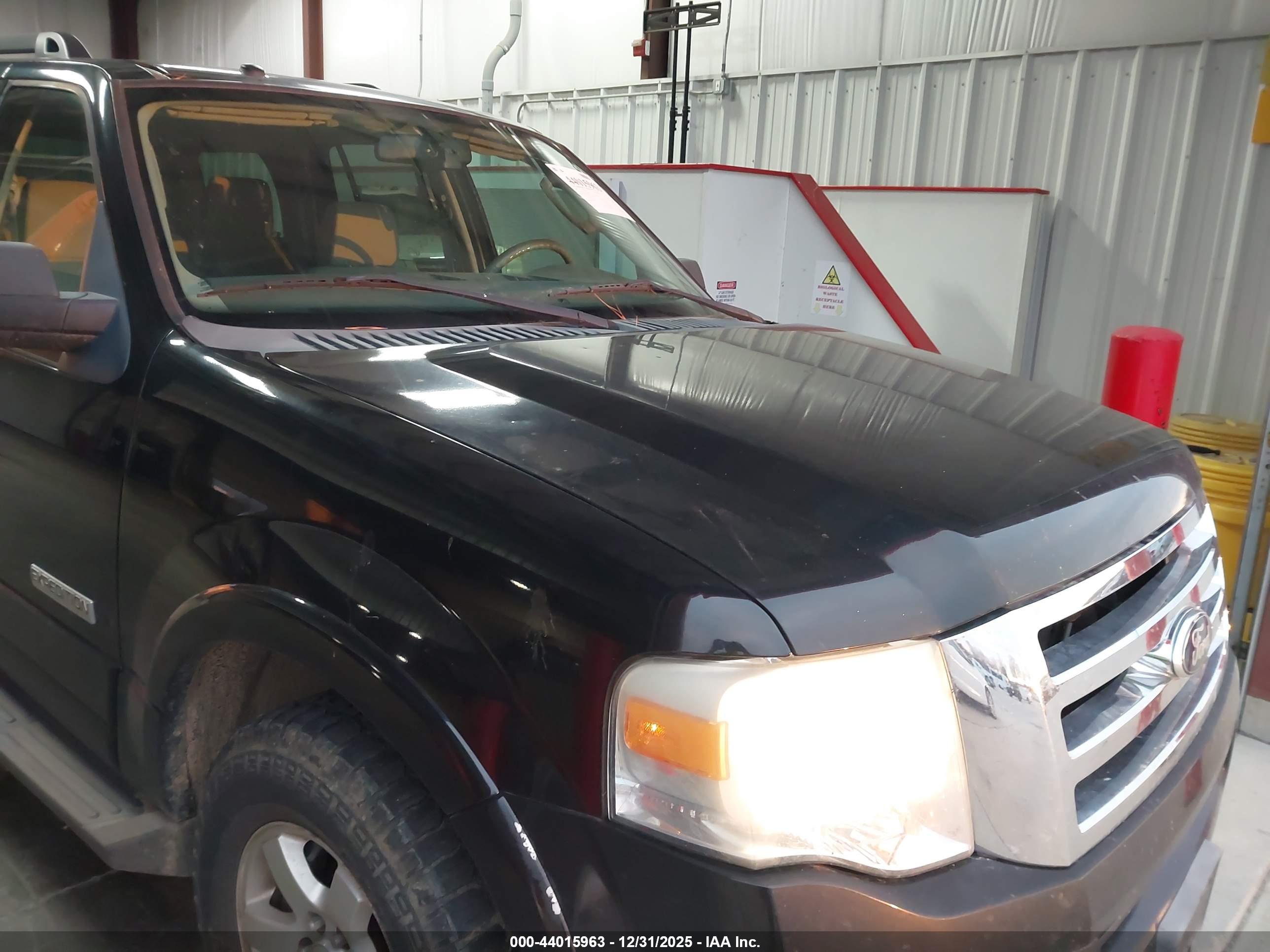 FORD EXPEDITION image 6