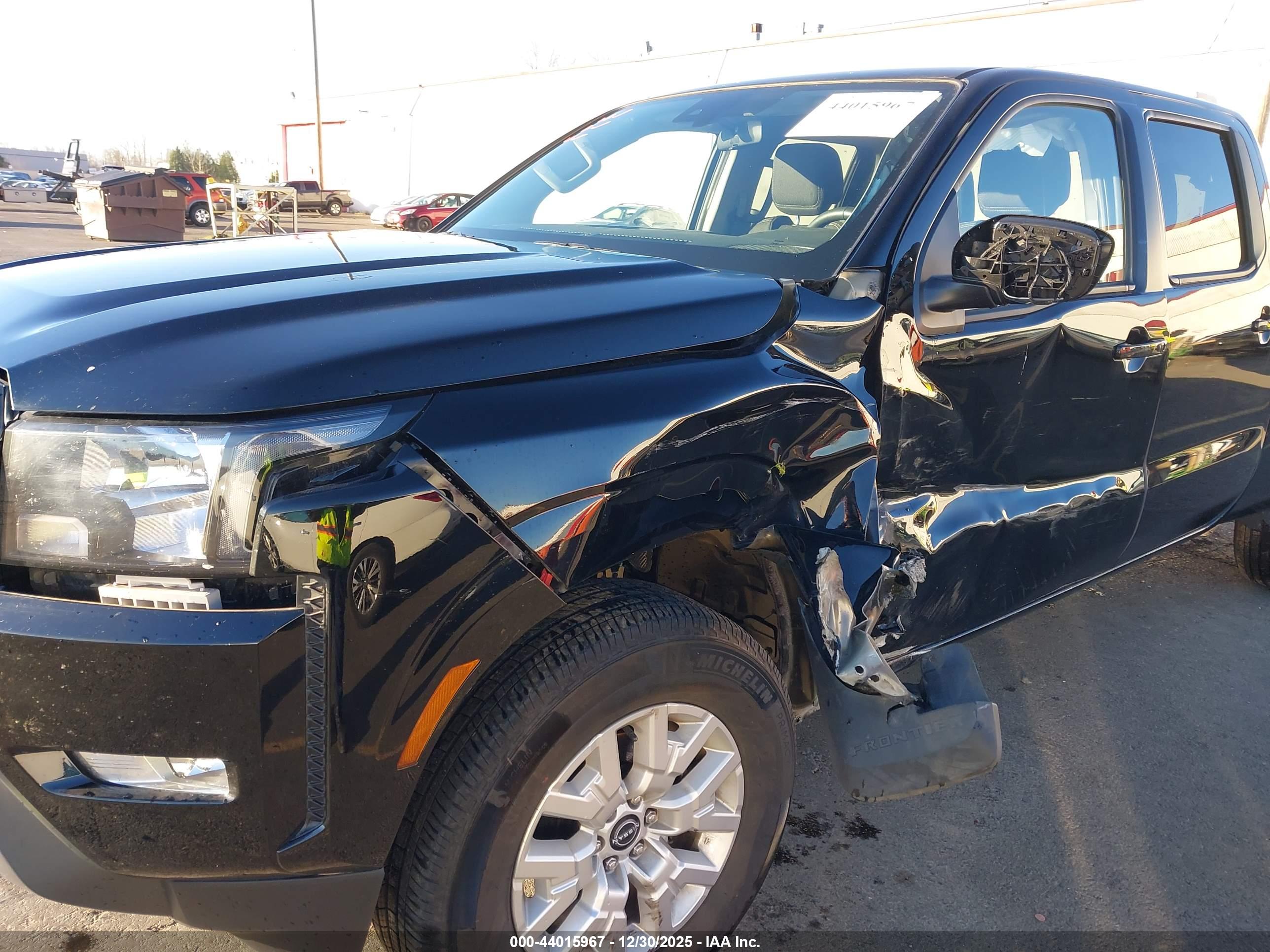 NISSAN FRONTIER image 6