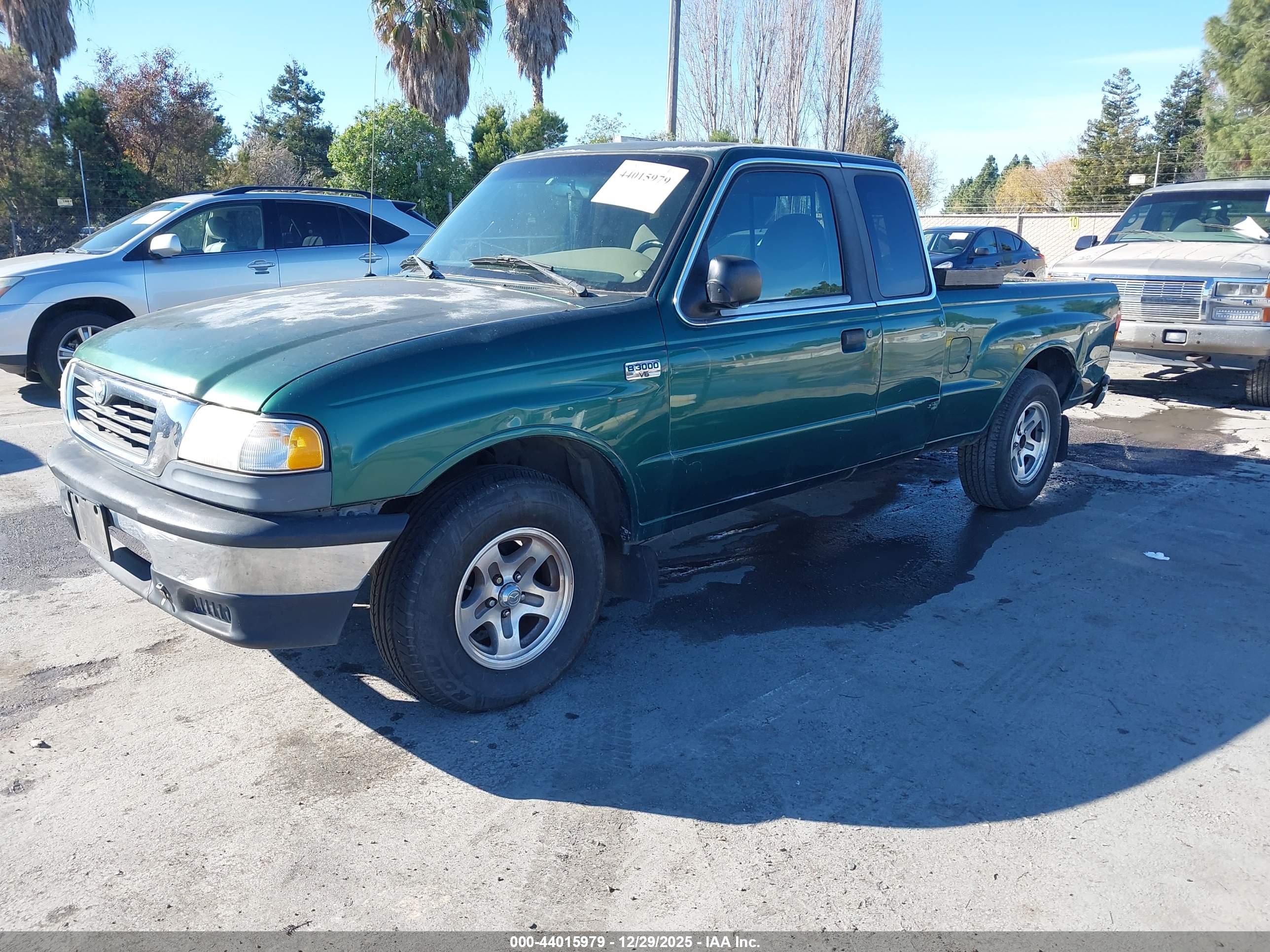 MAZDA B3000 image 2
