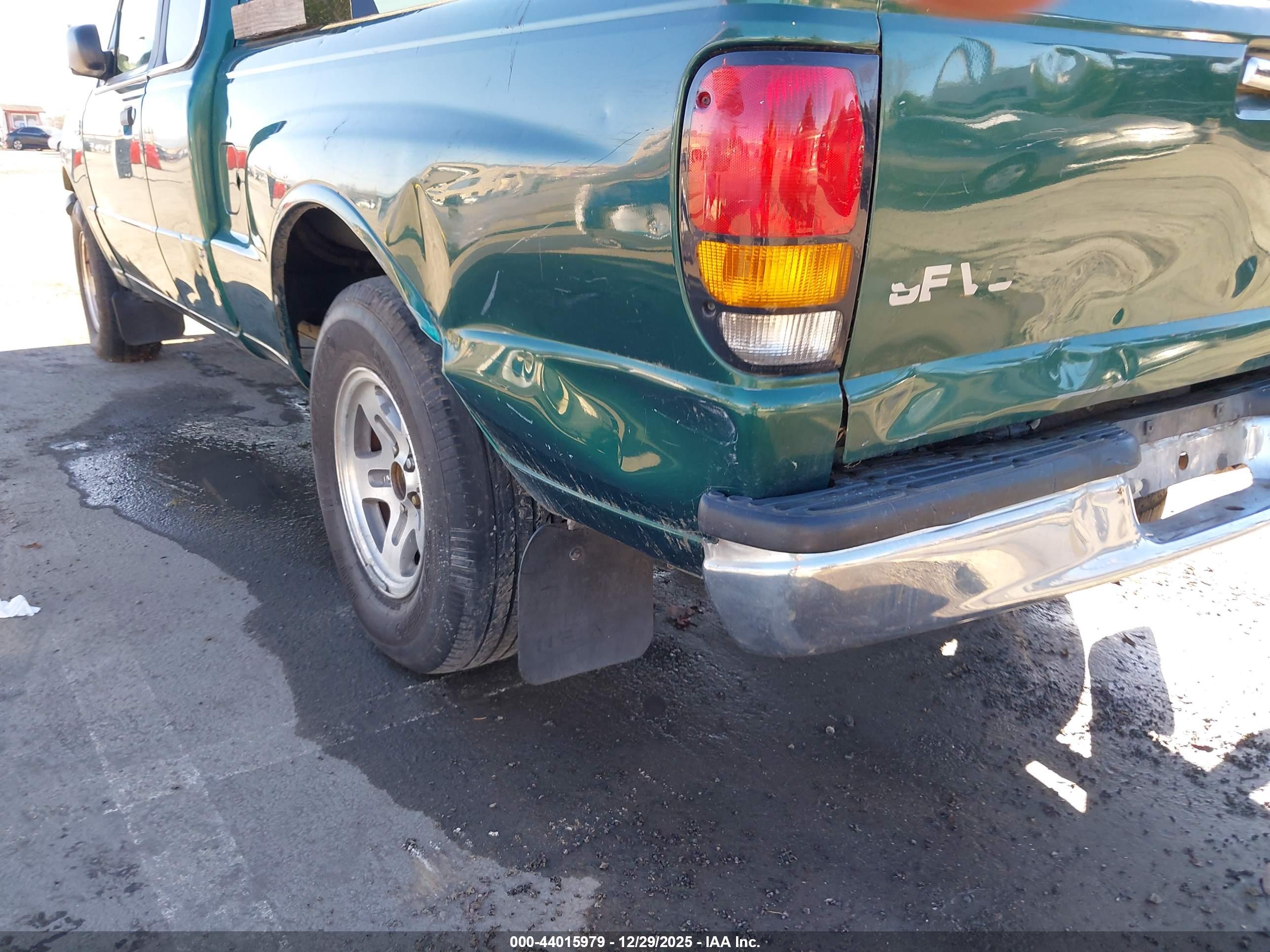 MAZDA B3000 image 6