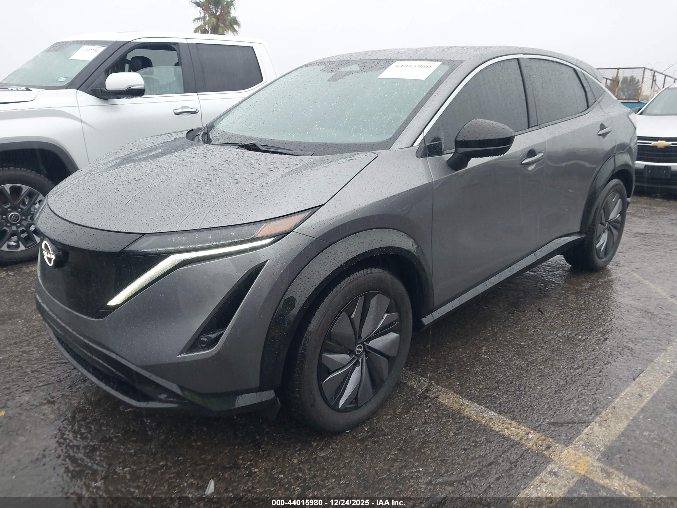 NISSAN ARIYA image 2