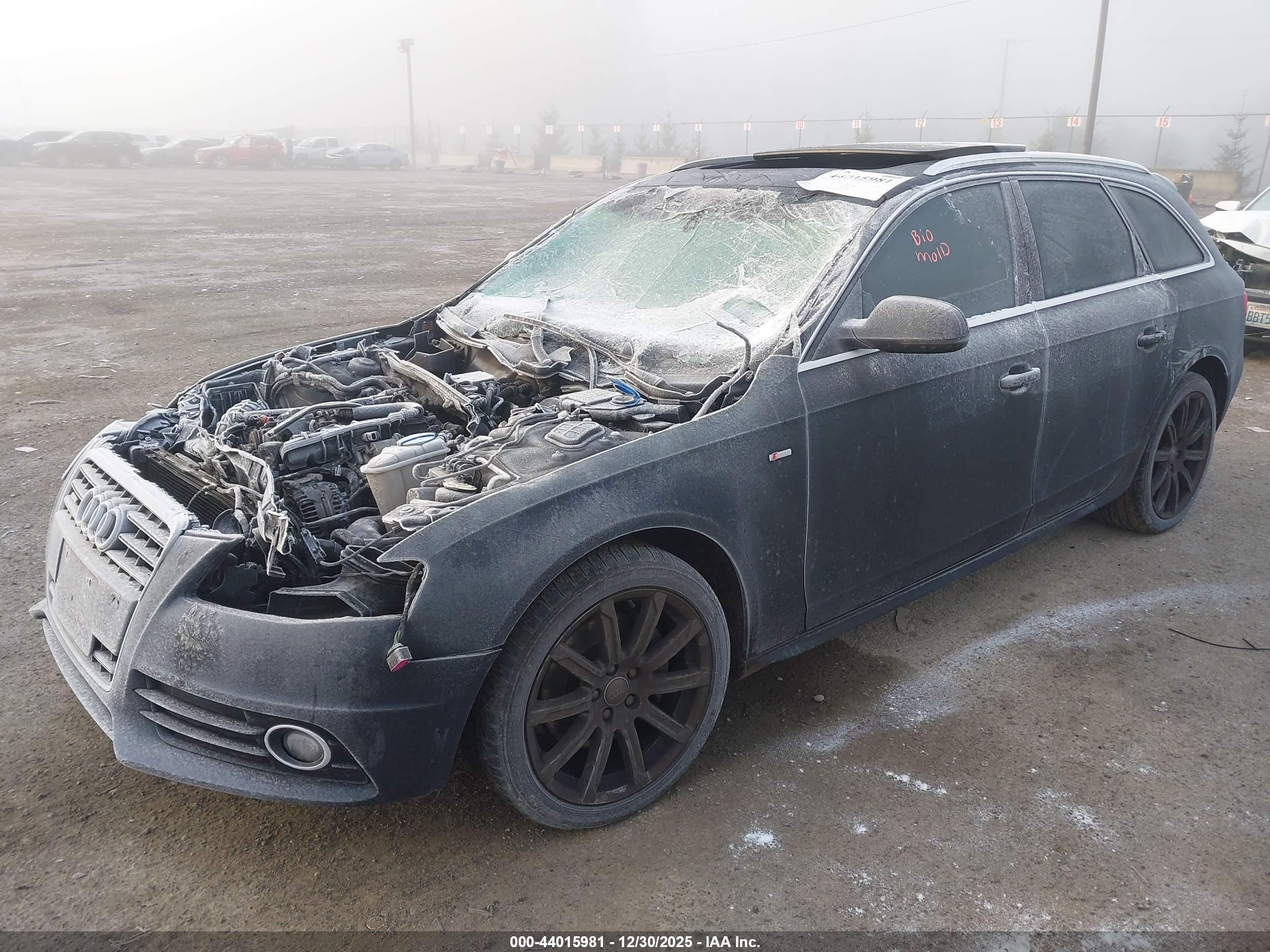 AUDI A4 image 2