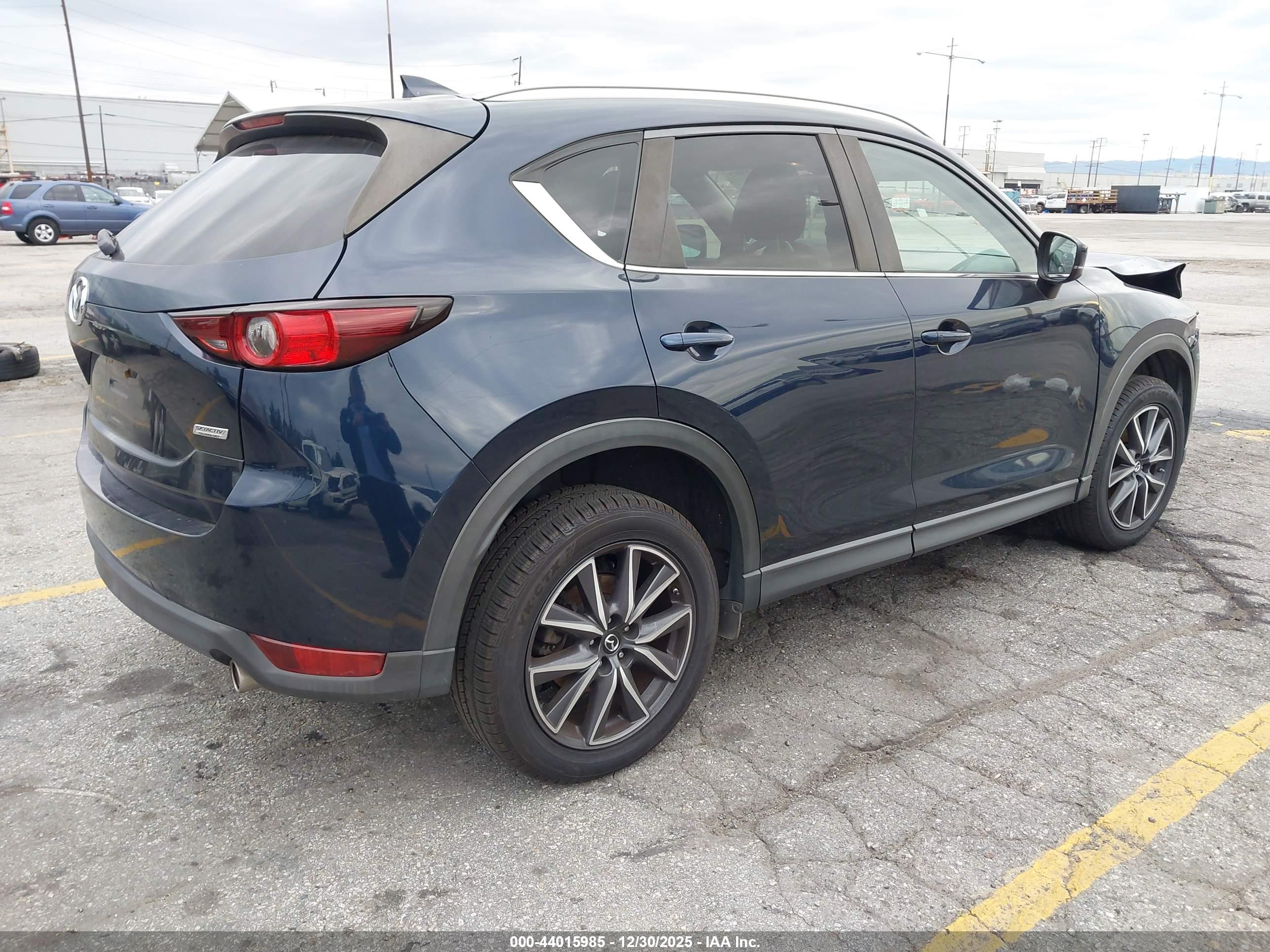 MAZDA CX-5 image 4