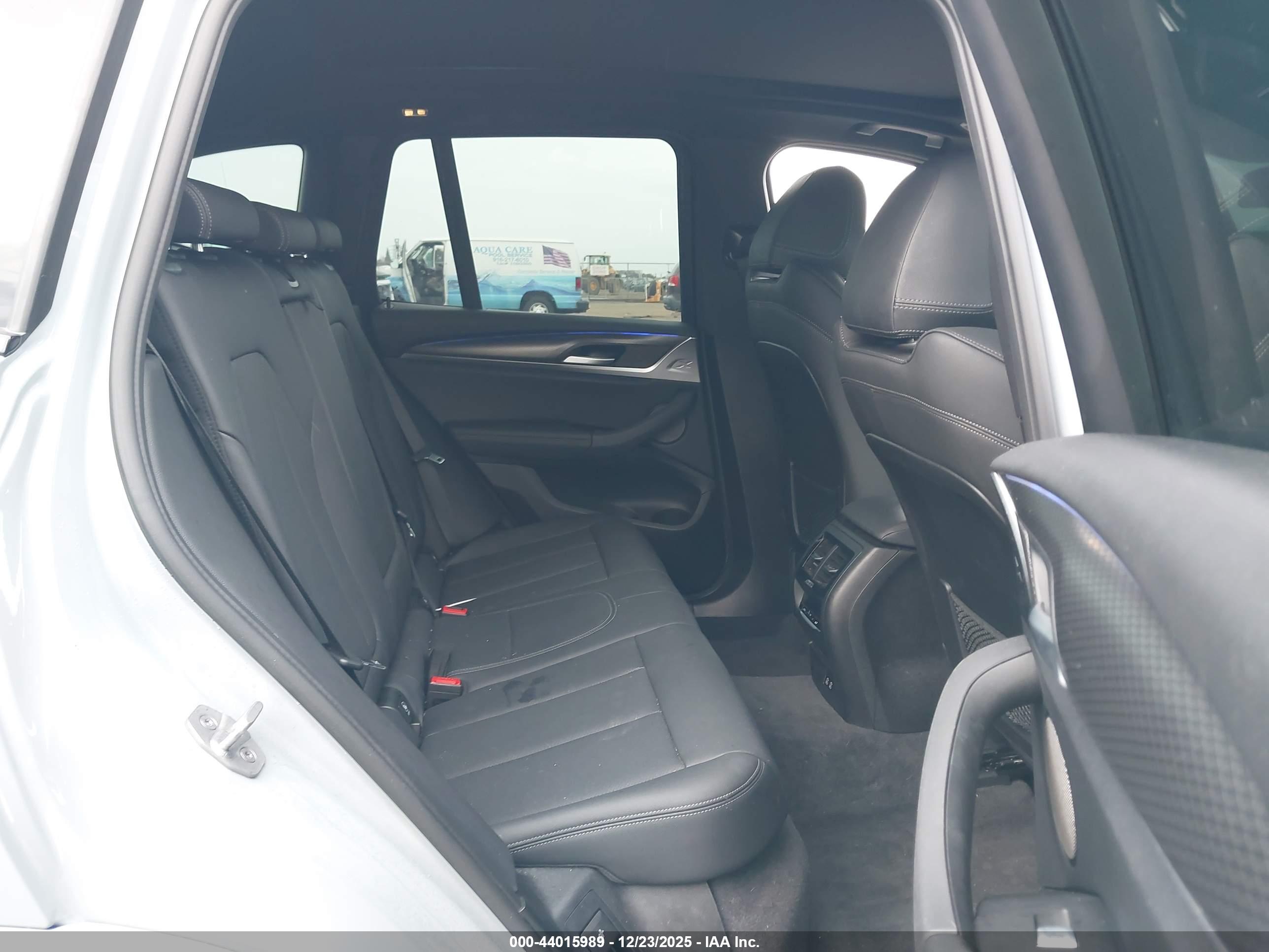 BMW X3 image 8