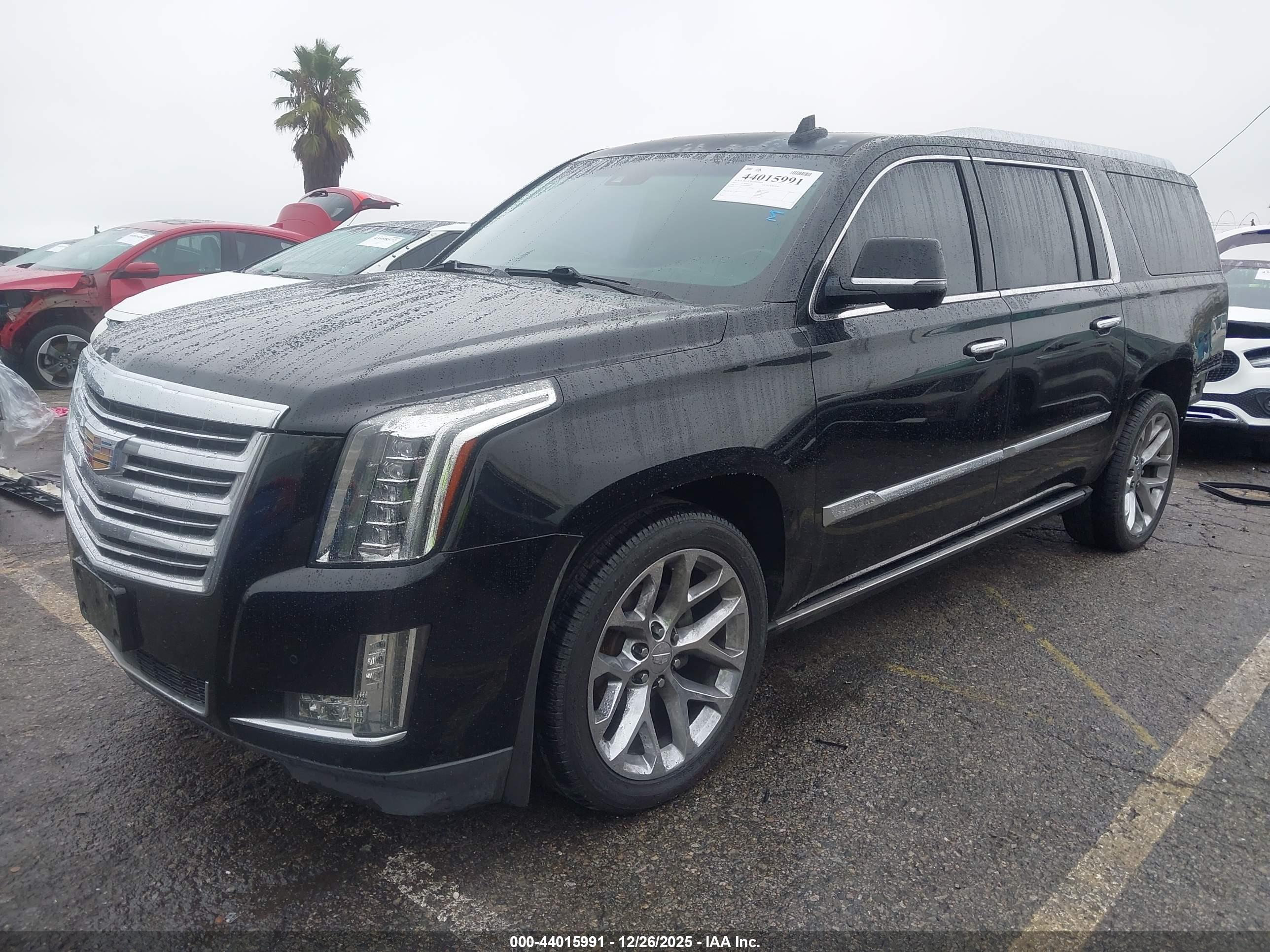 CADILLAC ESCALADE image 2