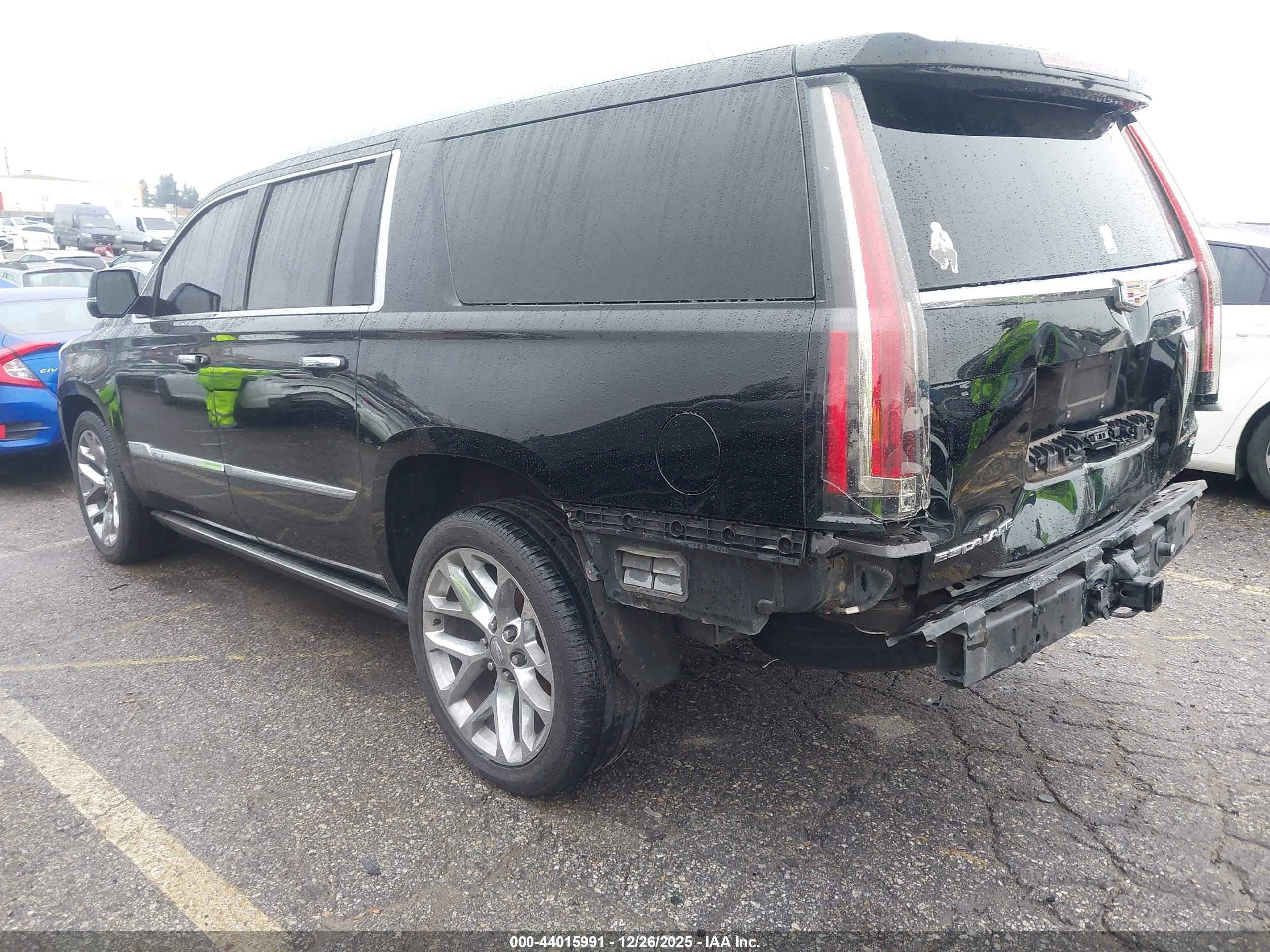 CADILLAC ESCALADE image 3