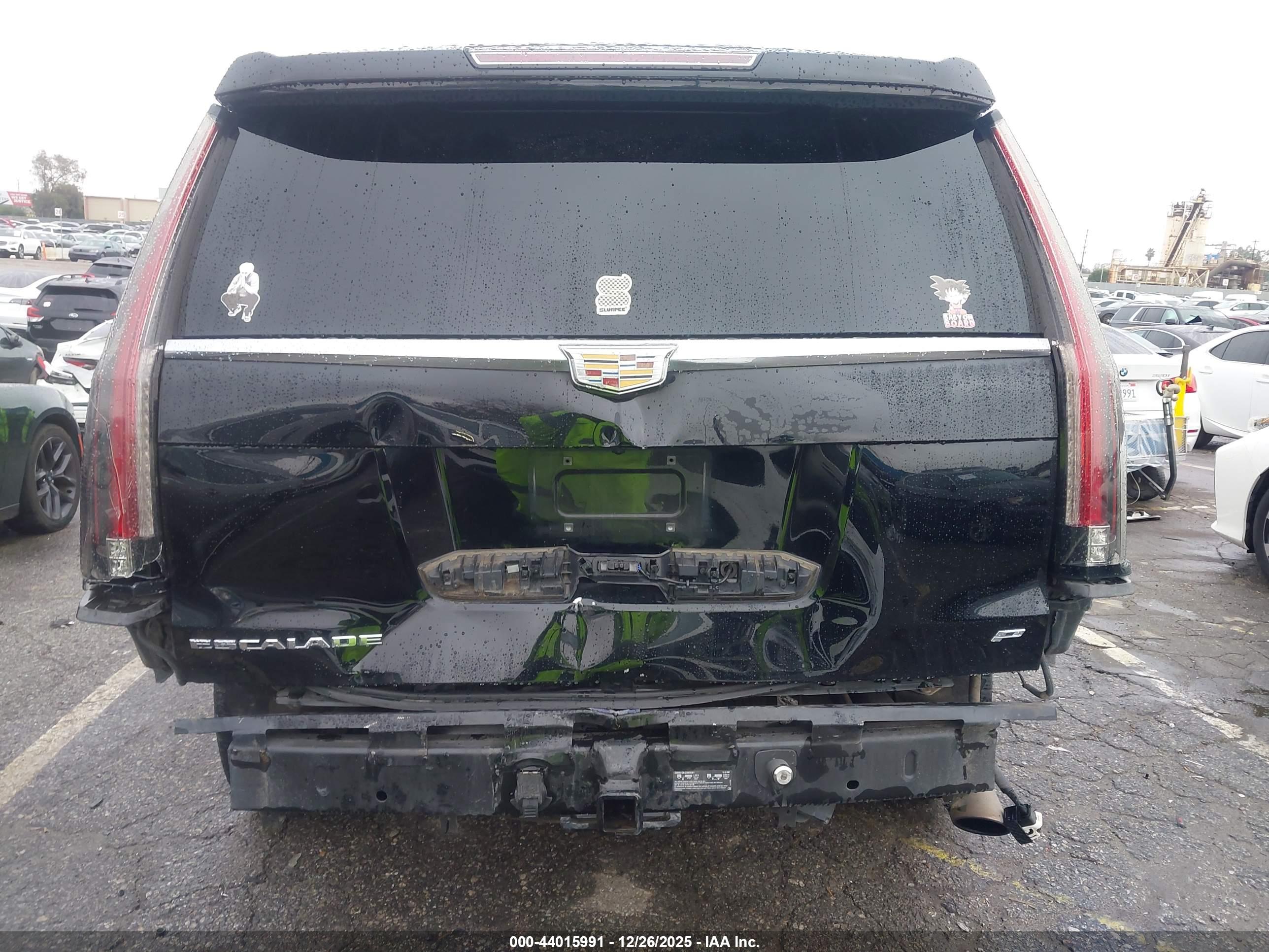 CADILLAC ESCALADE image 6