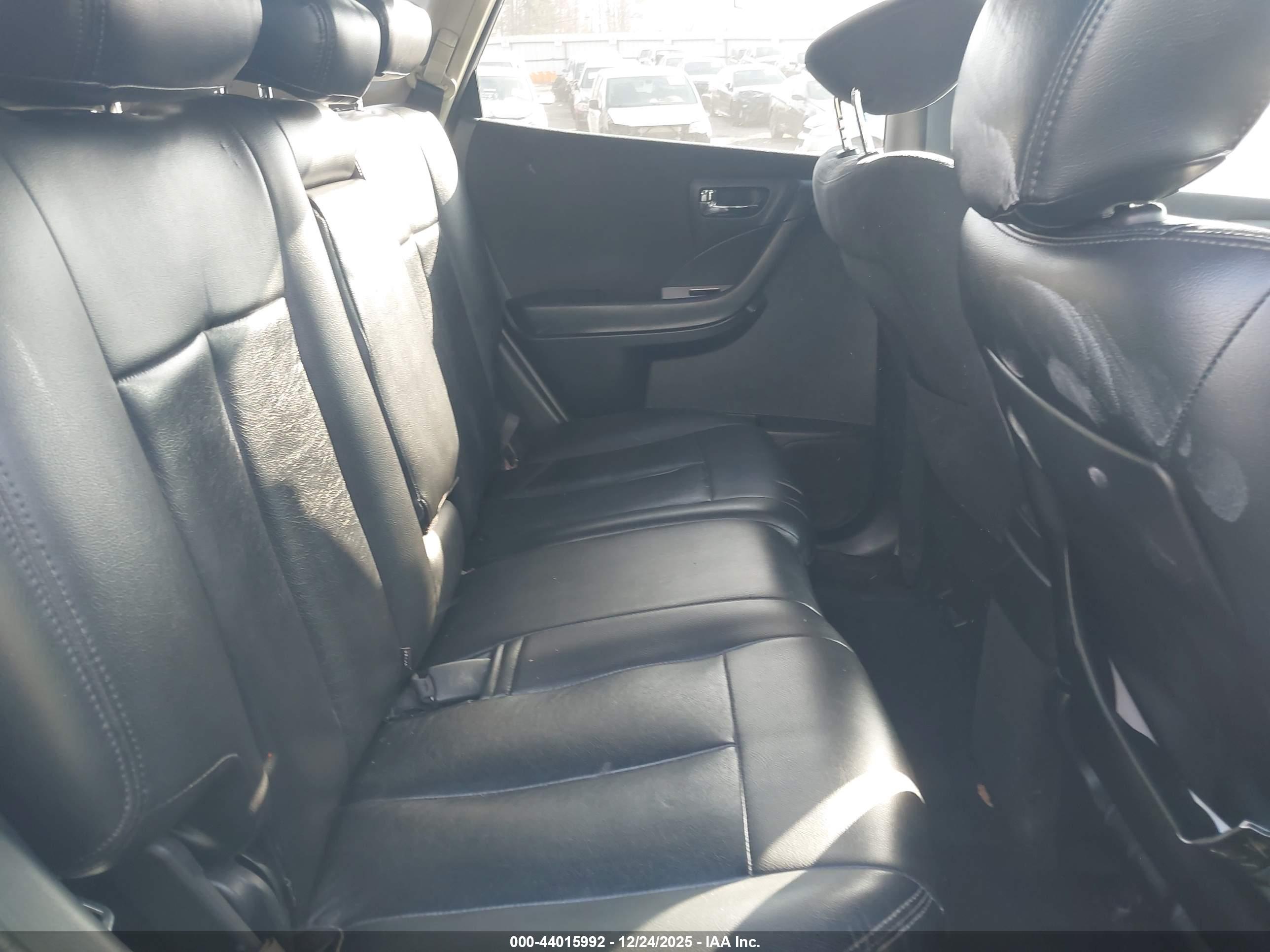 NISSAN MURANO image 8